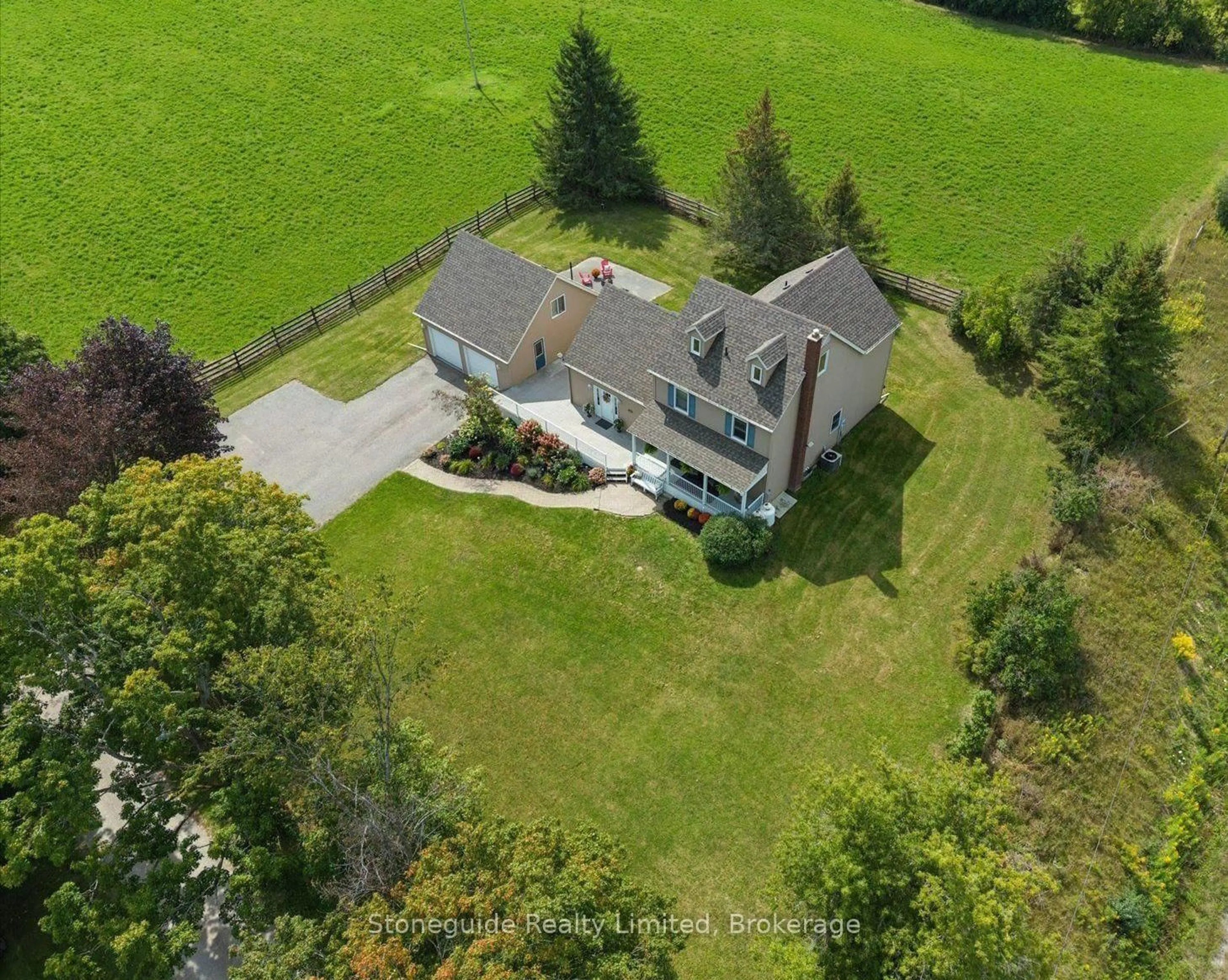 A pic from outside/outdoor area/front of a property/back of a property/a pic from drone, unknown for 1611 Parkhill Rd, Cavan Monaghan Ontario K9J 0E5