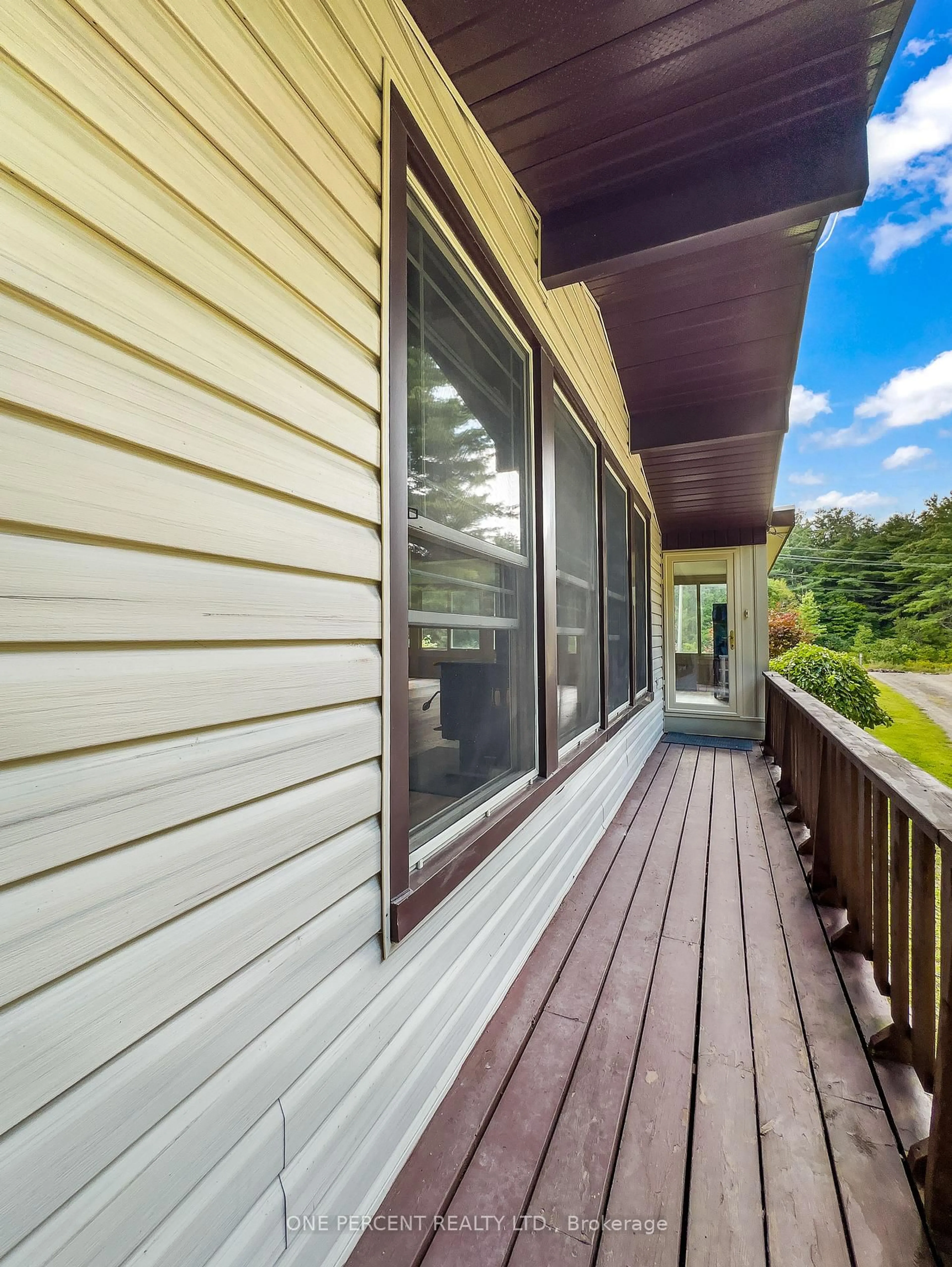 Home with vinyl exterior material, water/lake/river/ocean view for 87 Fitzsimmons Rd, Front of Leeds & Seeleys Bay Ontario K0E 1L0