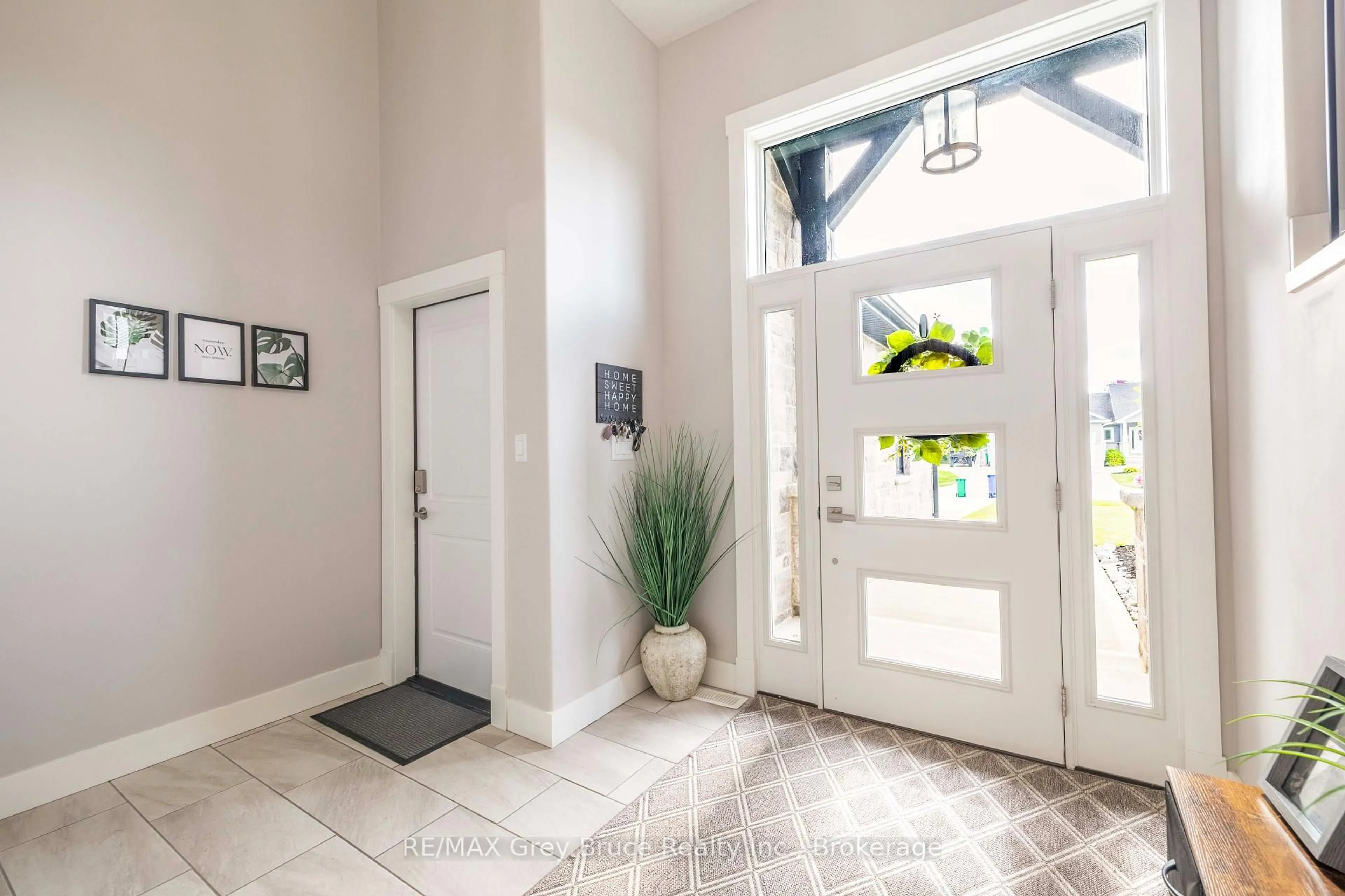 Indoor entryway for 63 Howe Dr, Georgian Bluffs Ontario N0H 2K0