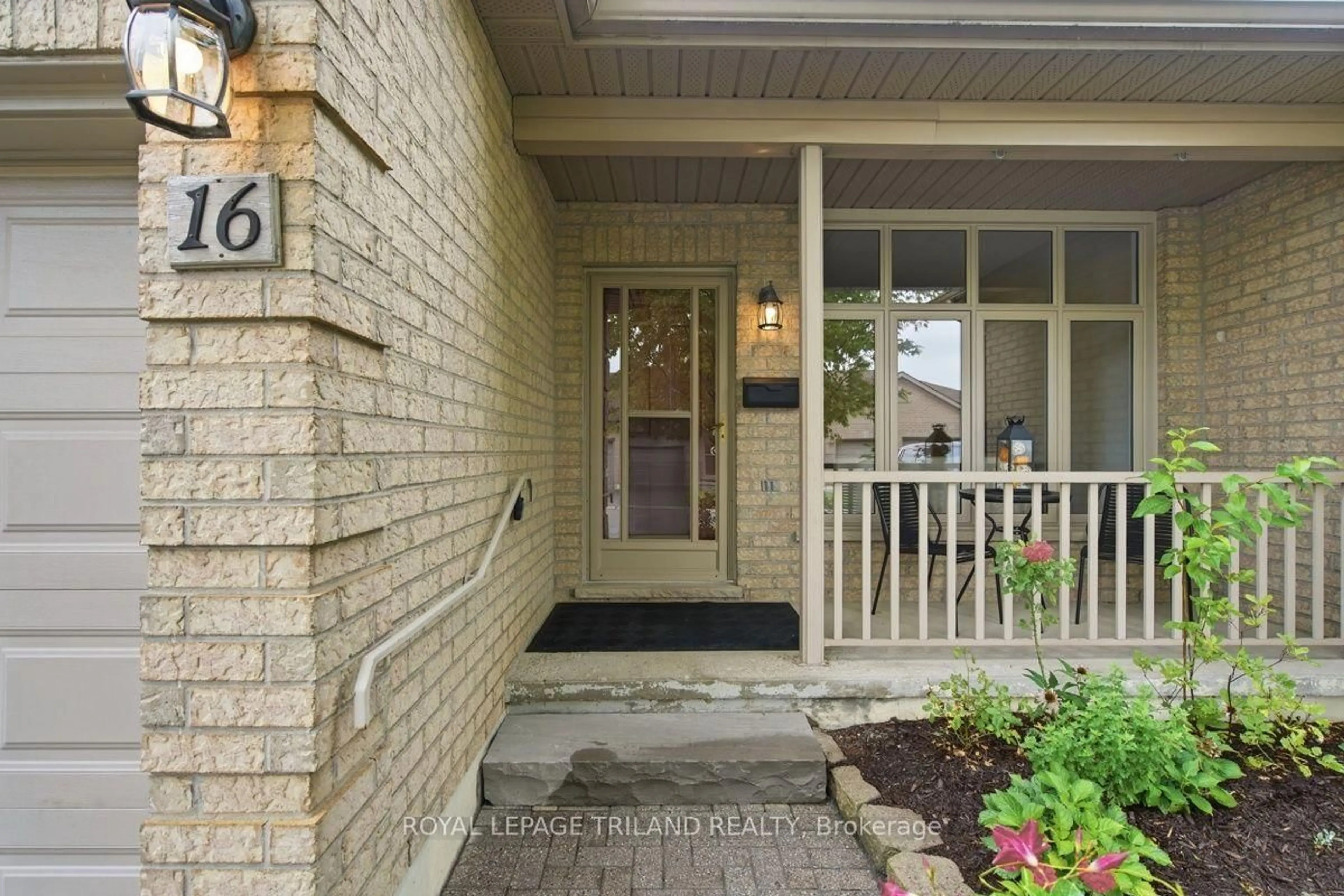 Indoor entryway for 9 Cadeau Terr #16, London South Ontario N6K 4T5