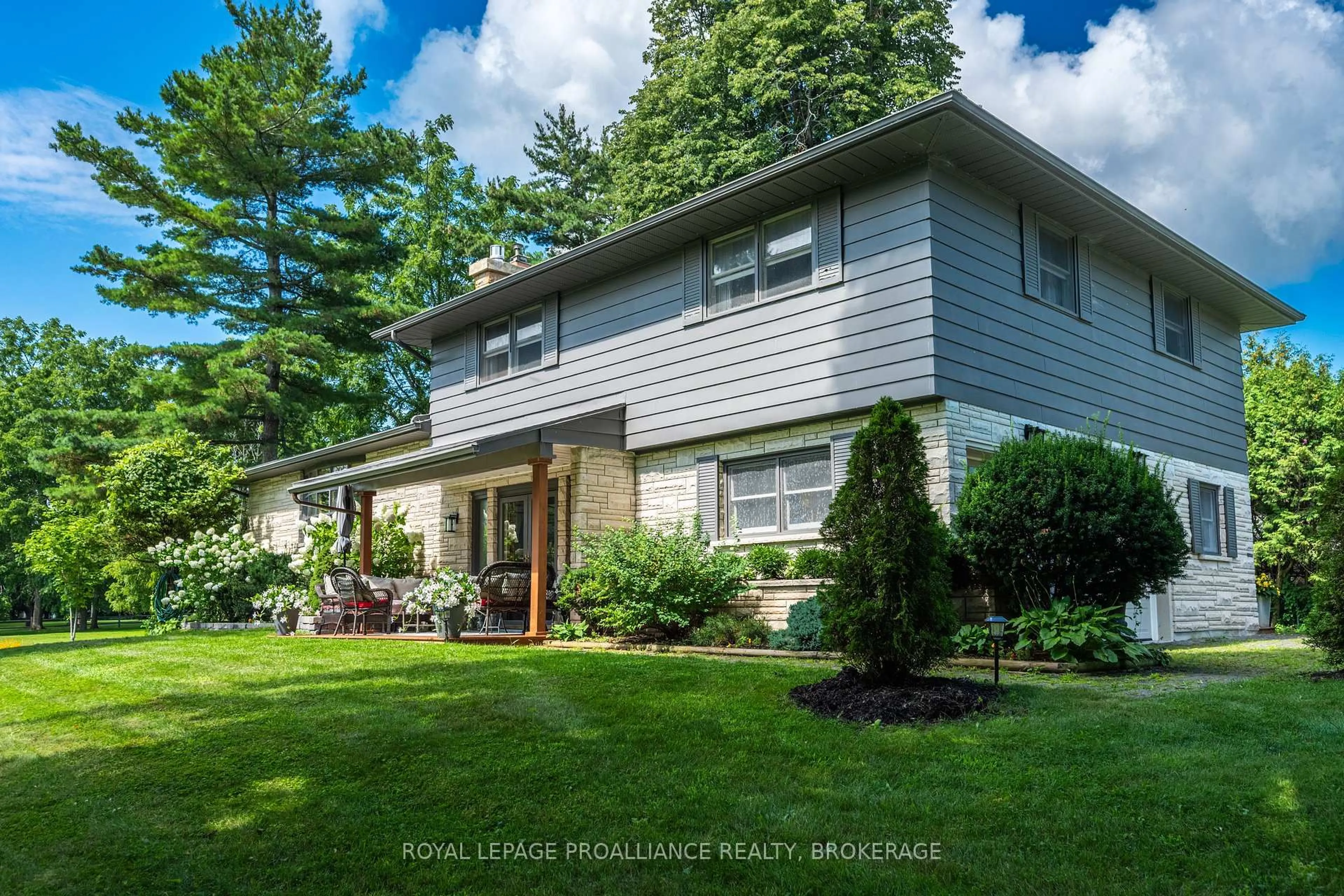 Home with vinyl exterior material, street for 330 Elmwood Dr, Gananoque Ontario K7G 1P1