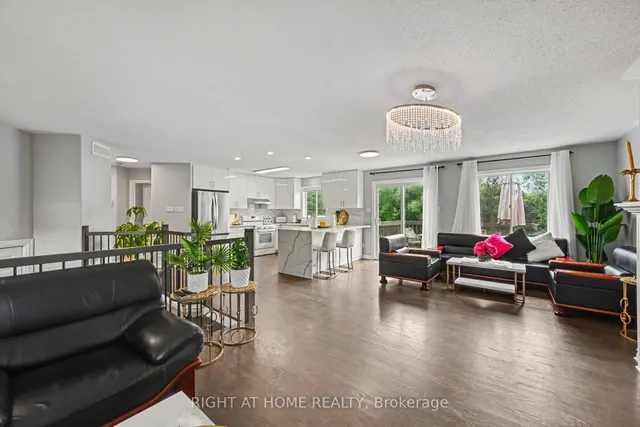 1588 Scottanne St, Ottawa 3