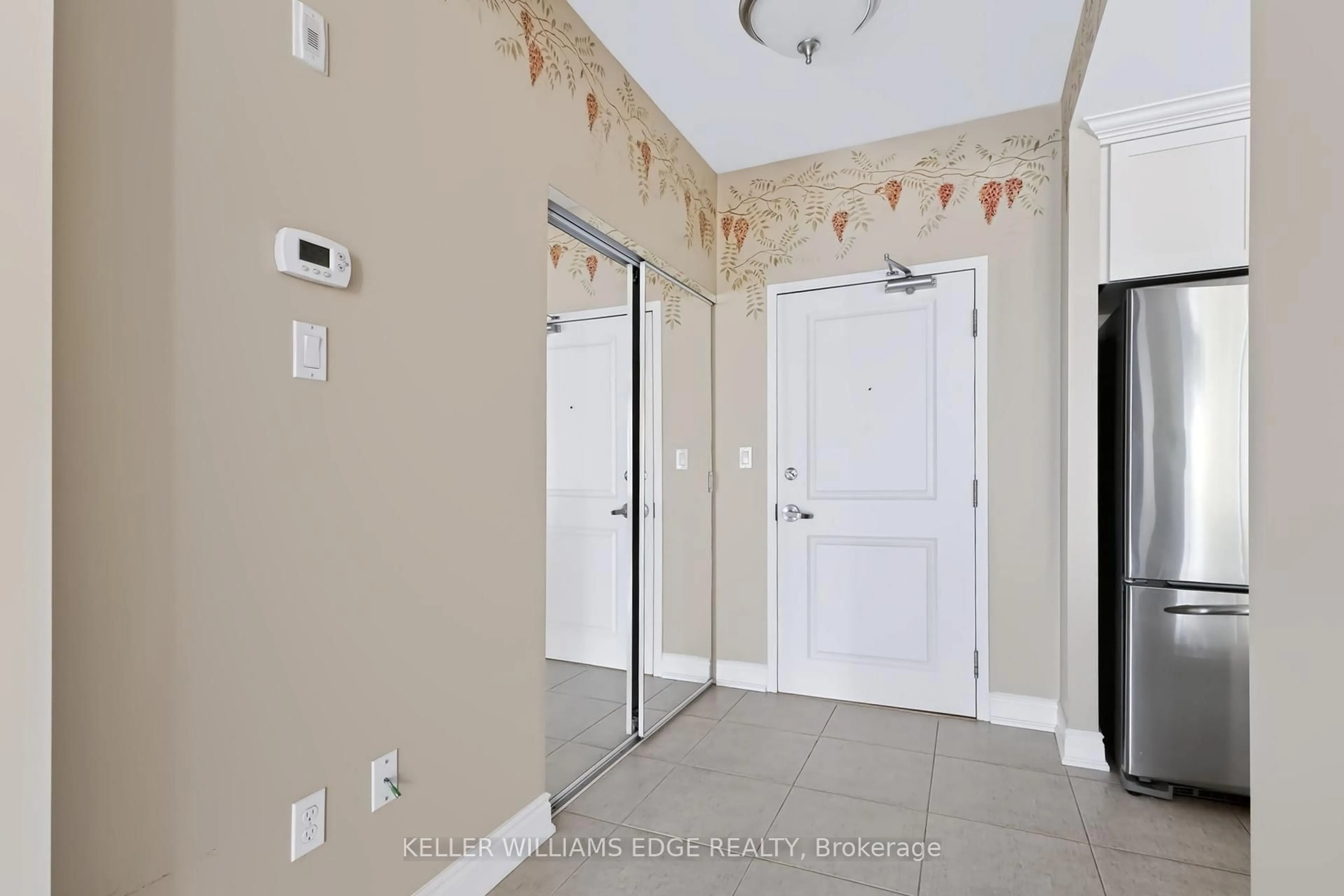 Indoor entryway for 125 Wilson St #301, Hamilton Ontario L9G 0B3