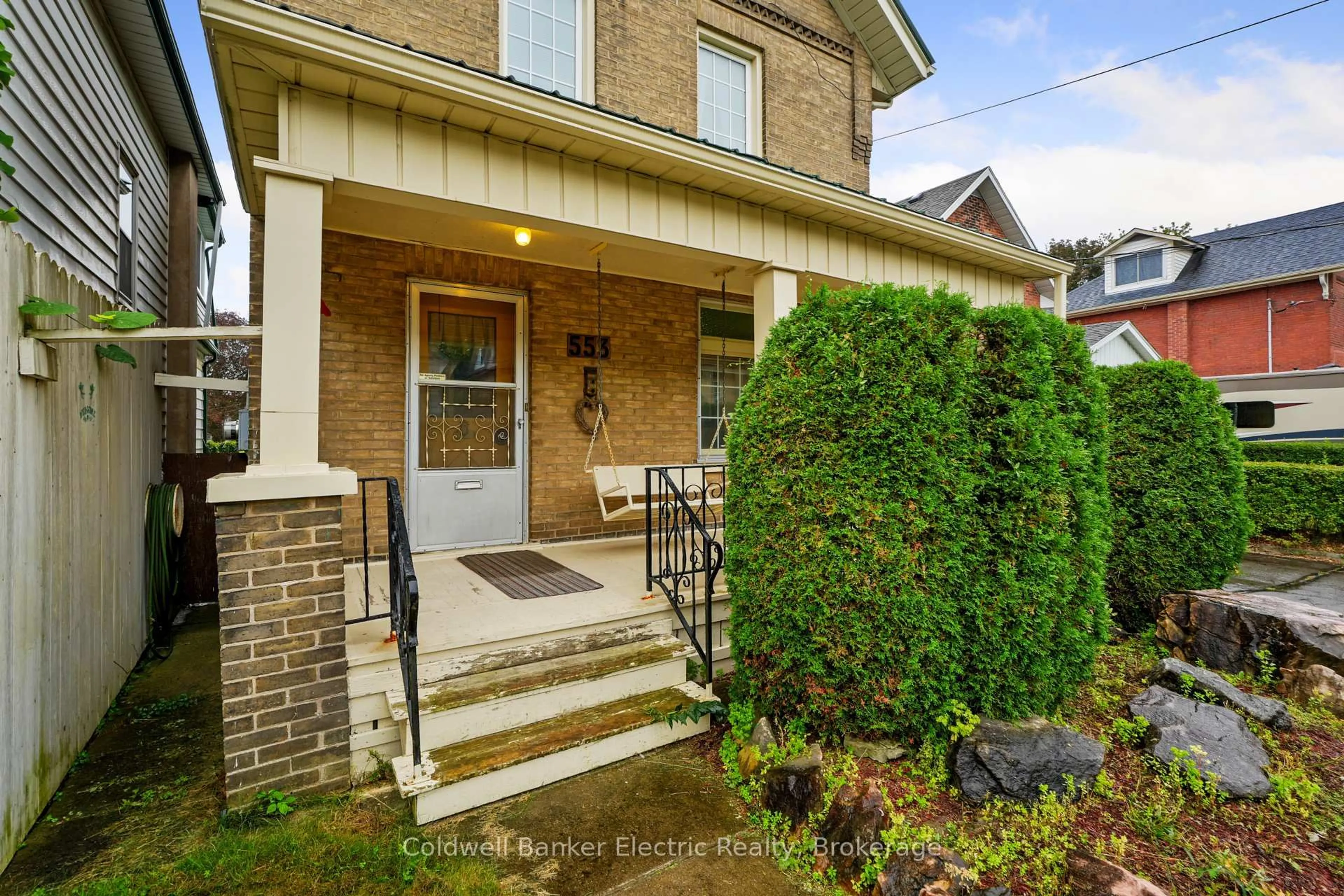 Home with brick exterior material, street for 553 Chamberlain St, Peterborough Ontario K9J 4L6