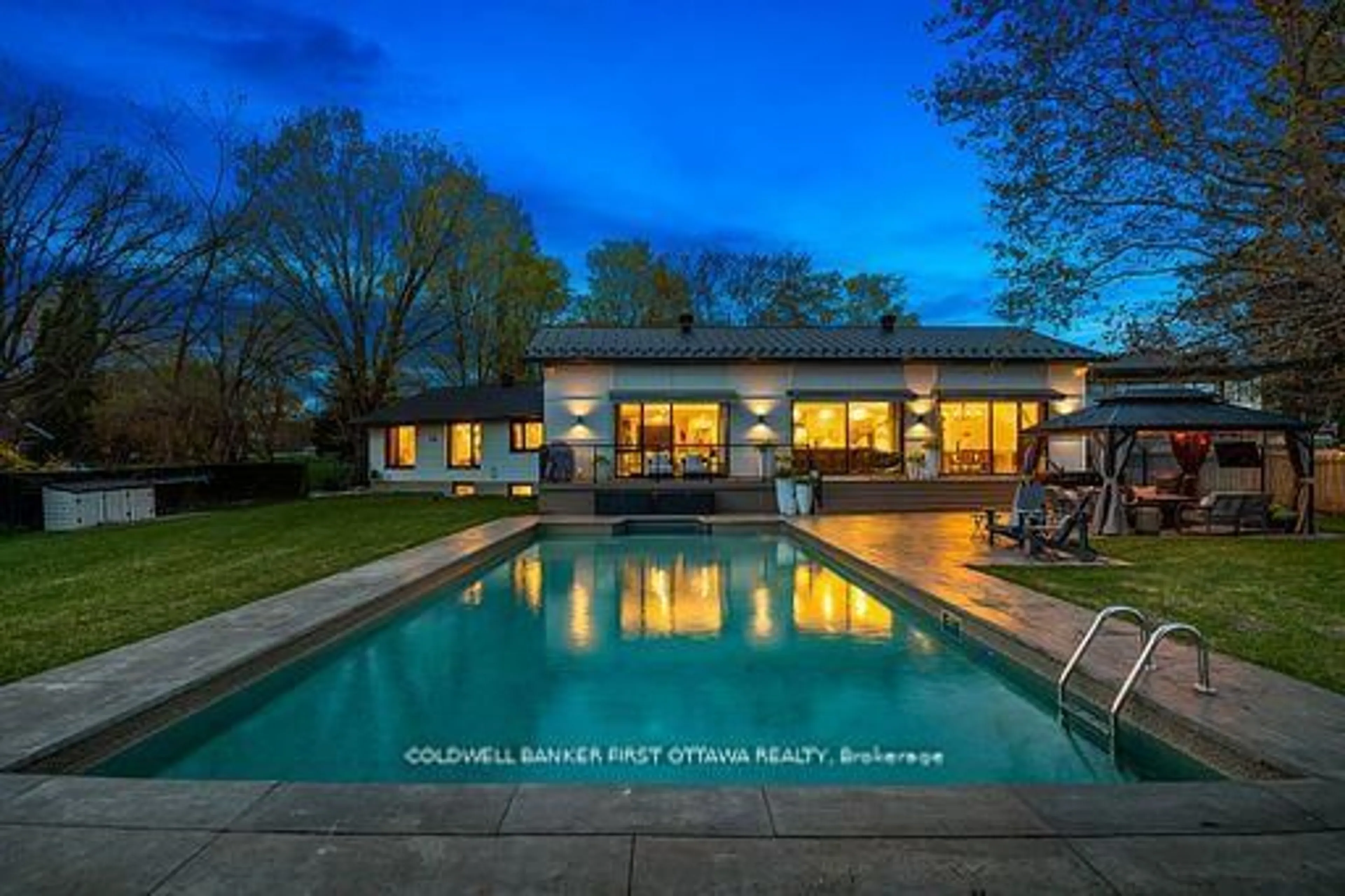 Pool for 1060 River Rd, Ottawa Ontario K4M 1B4