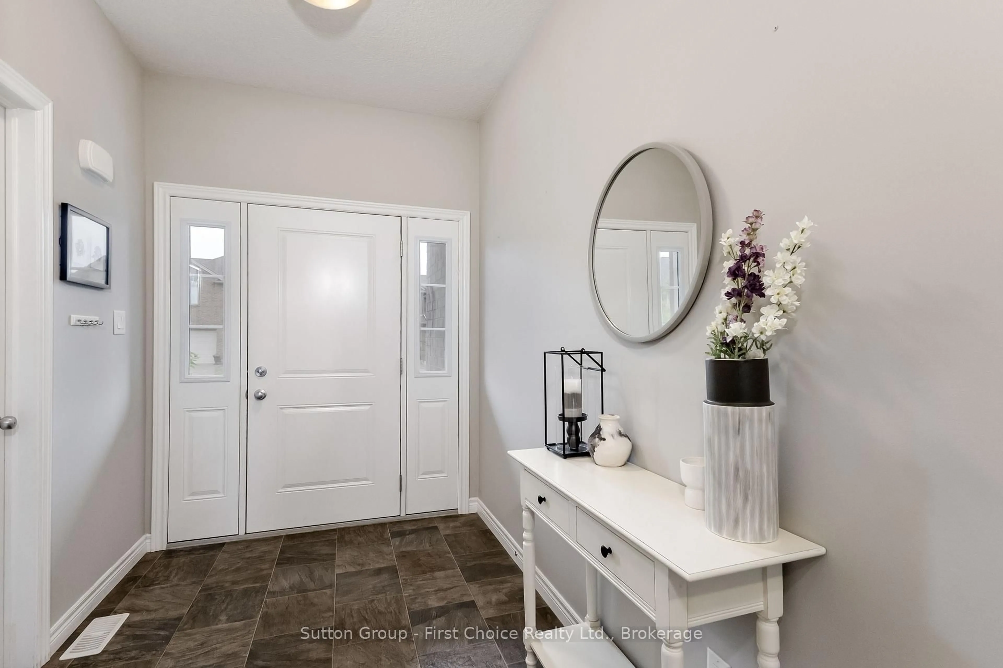 Indoor entryway for 21 Brown St, Stratford Ontario N5A 0B8