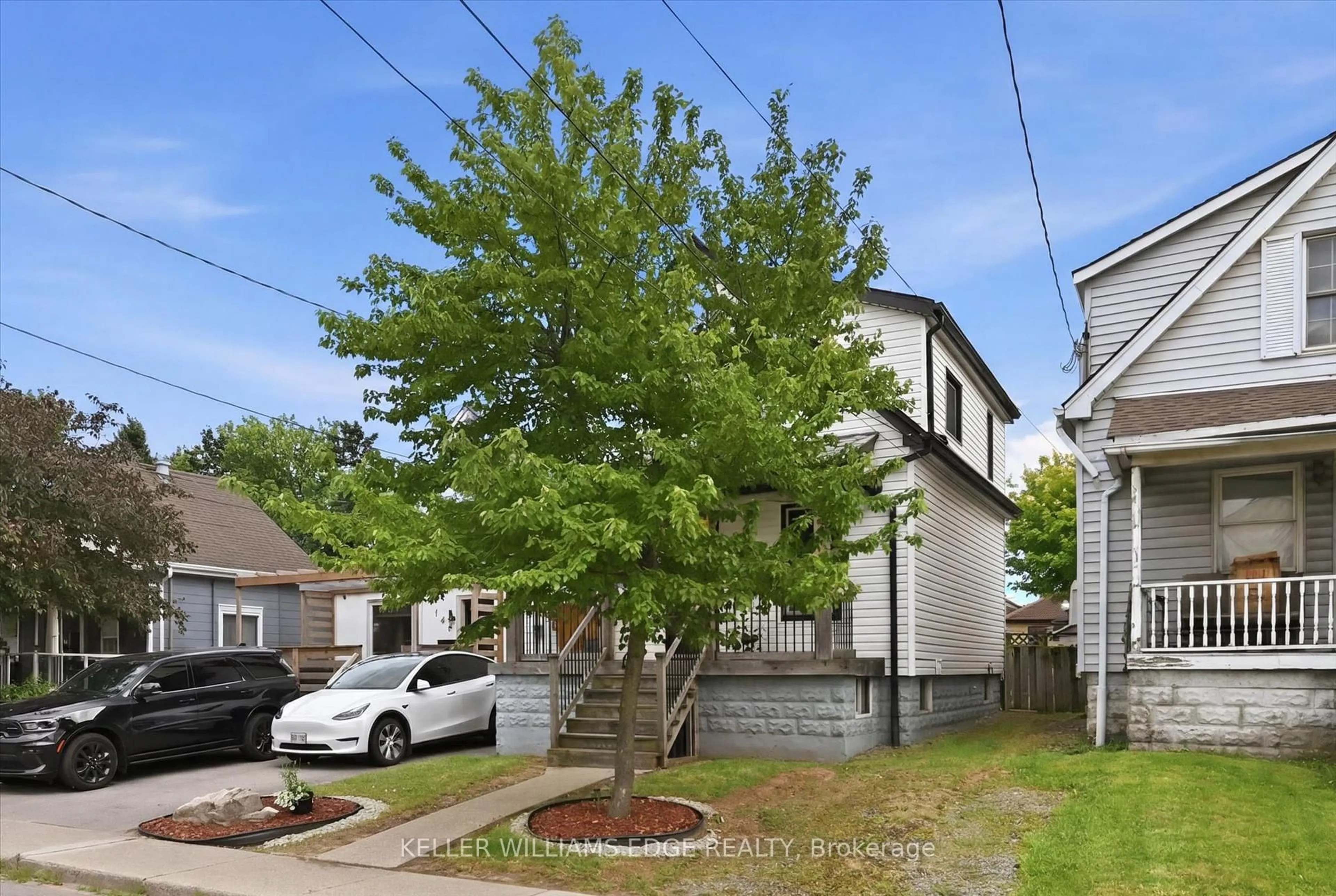 A pic from outside/outdoor area/front of a property/back of a property/a pic from drone, street for 144 Campbell Ave, Hamilton Ontario L8H 2E9