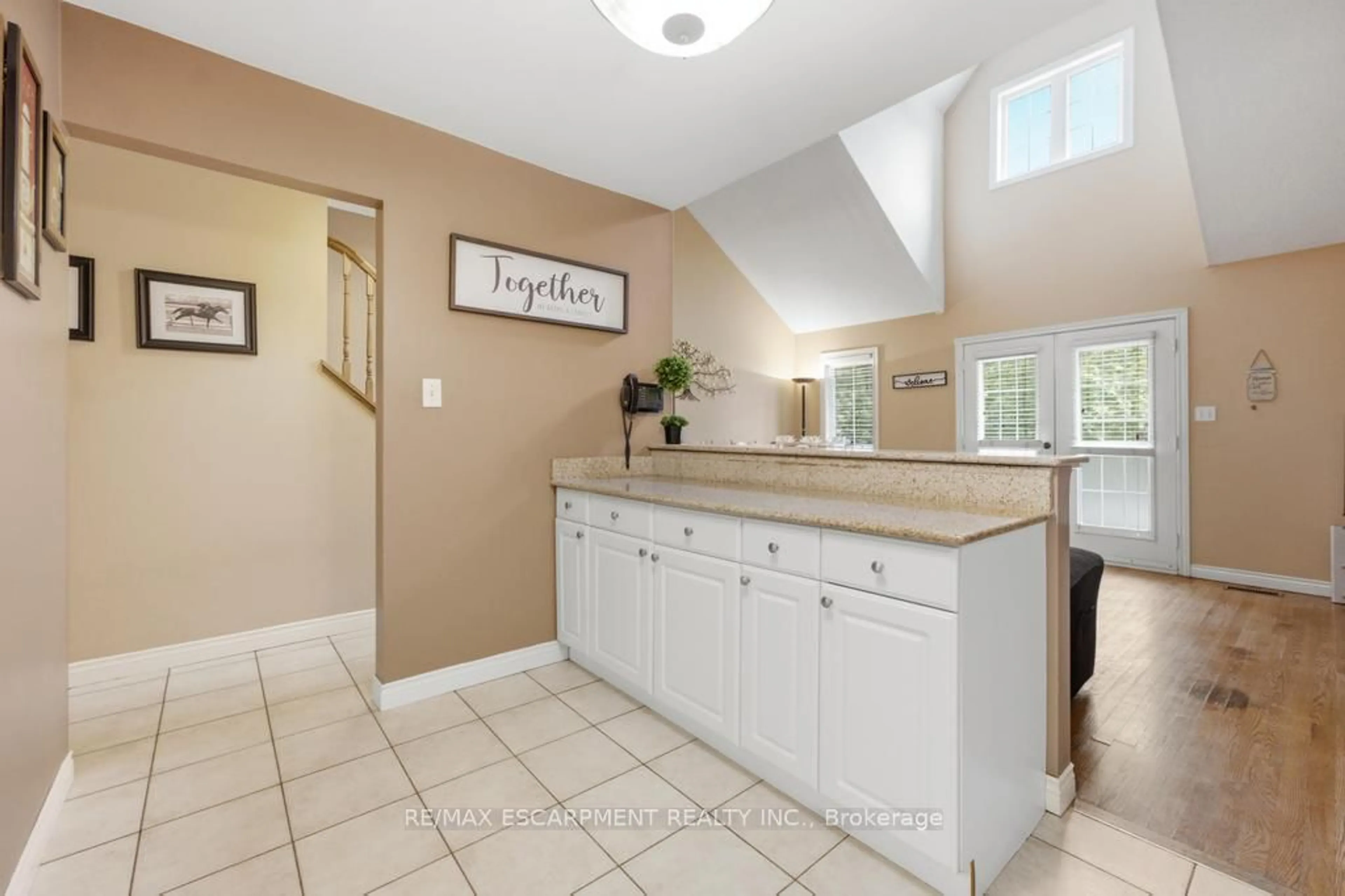 Laundry room for 47 Dynasty Ave, Hamilton Ontario L8G 4Z5