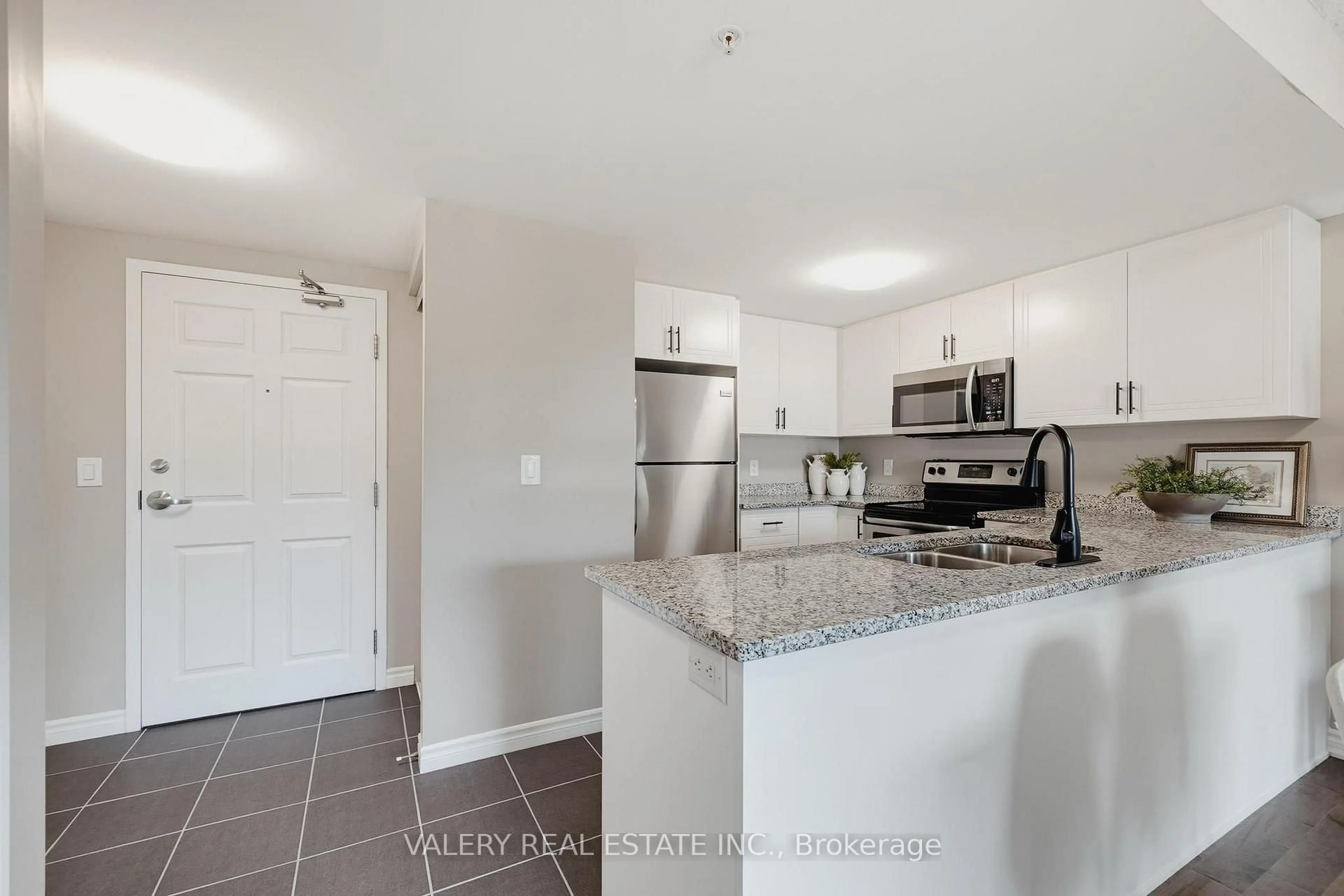 Standard kitchen, unknown for 155 Commonwealth St #207, Kitchener Ontario N2E 0G5