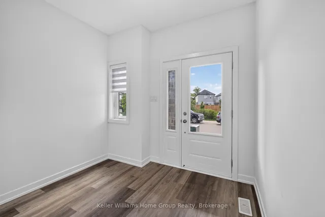 23 Ferris Circ, Guelph 3