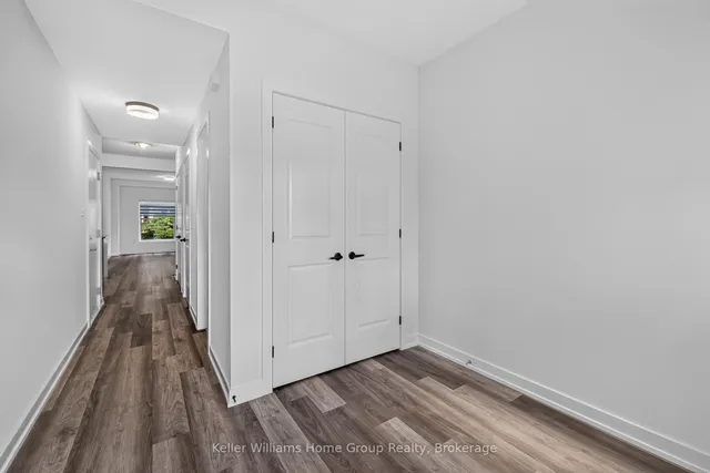 23 Ferris Circ, Guelph 4