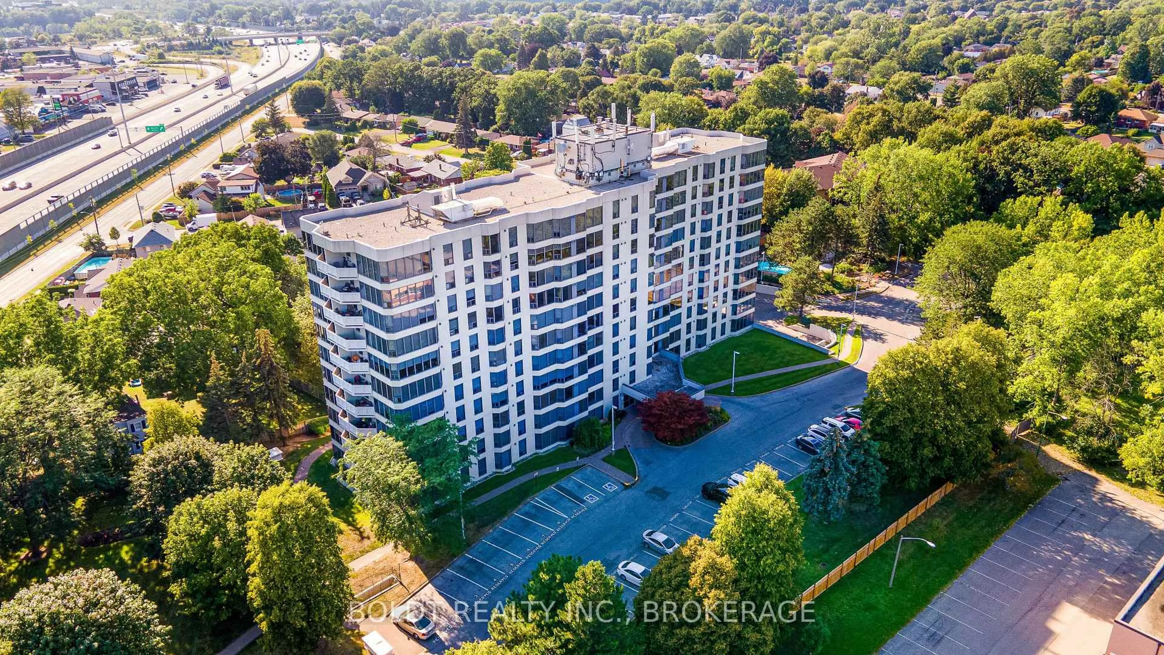 A pic from outside/outdoor area/front of a property/back of a property/a pic from drone, city buildings view from balcony for 81 Scott St #812, St. Catharines Ontario L2N 7L5