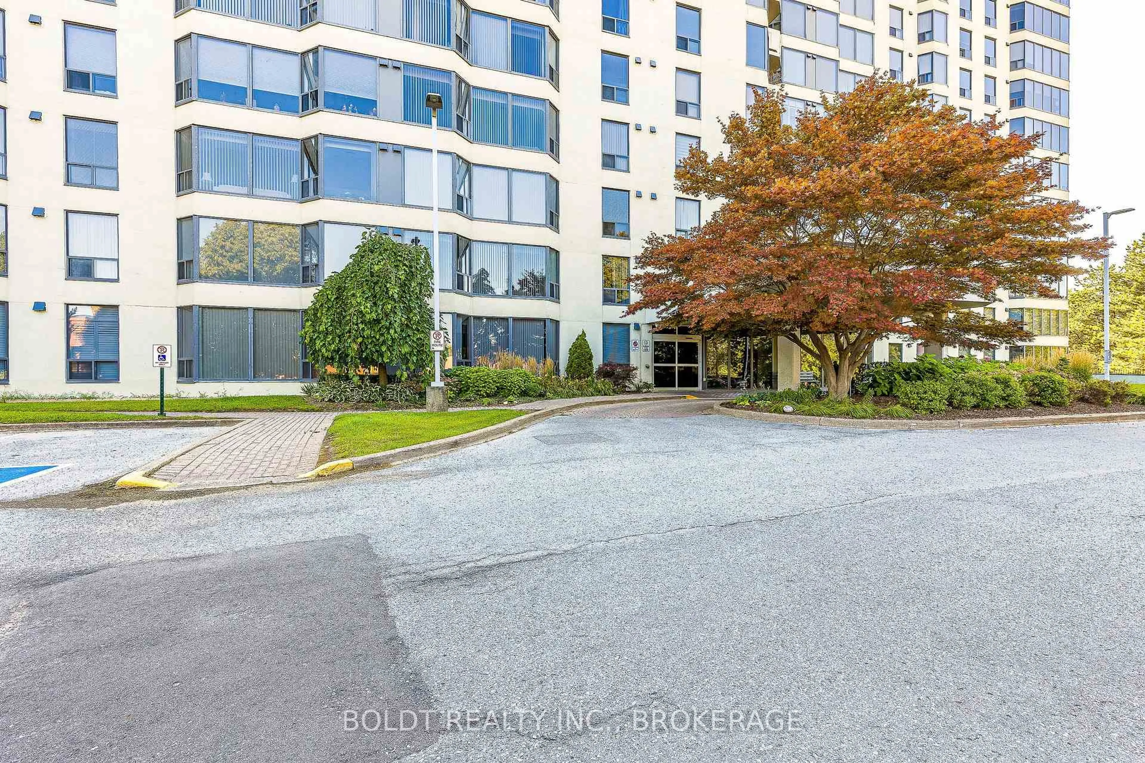 Unknown for 81 Scott St #812, St. Catharines Ontario L2N 7L5
