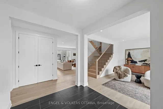 581 Bridgeport Ave, Manotick 5