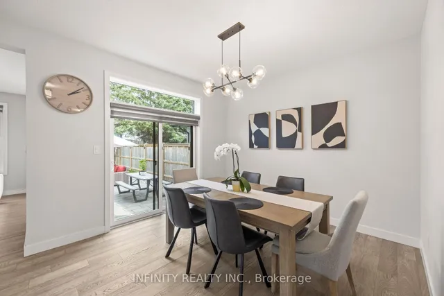 2267 Tokala Tr, London North 4