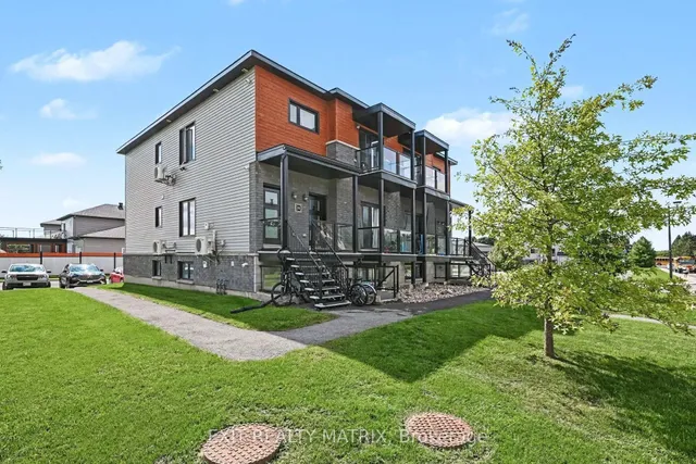 251 Capri Ave #1, Russell 2
