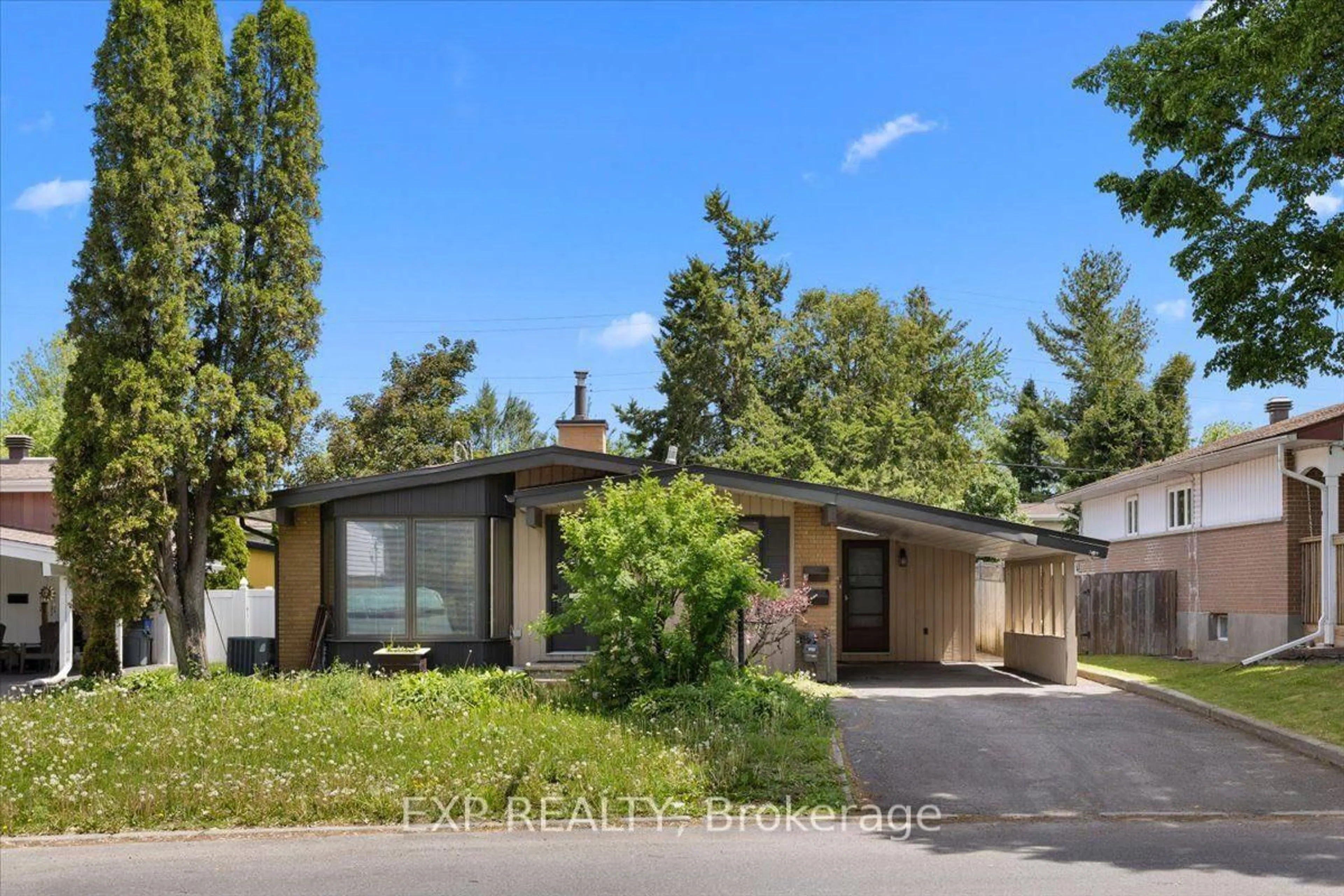 Unknown for 2335 Harding Rd, Ottawa Ontario K1G 3B7