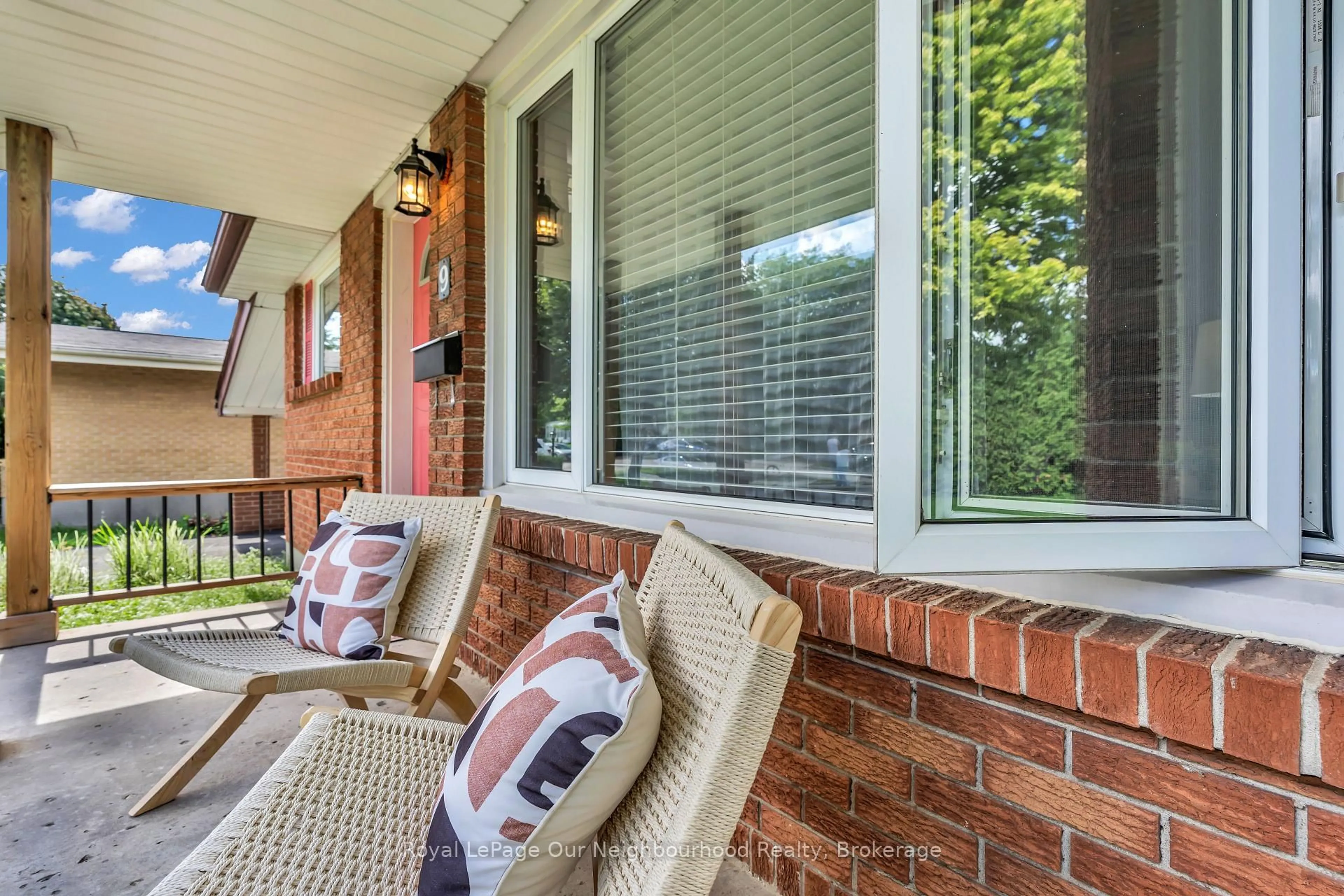 Patio, street for 9 Kenwood Cres, London East Ontario N5Y 3W6