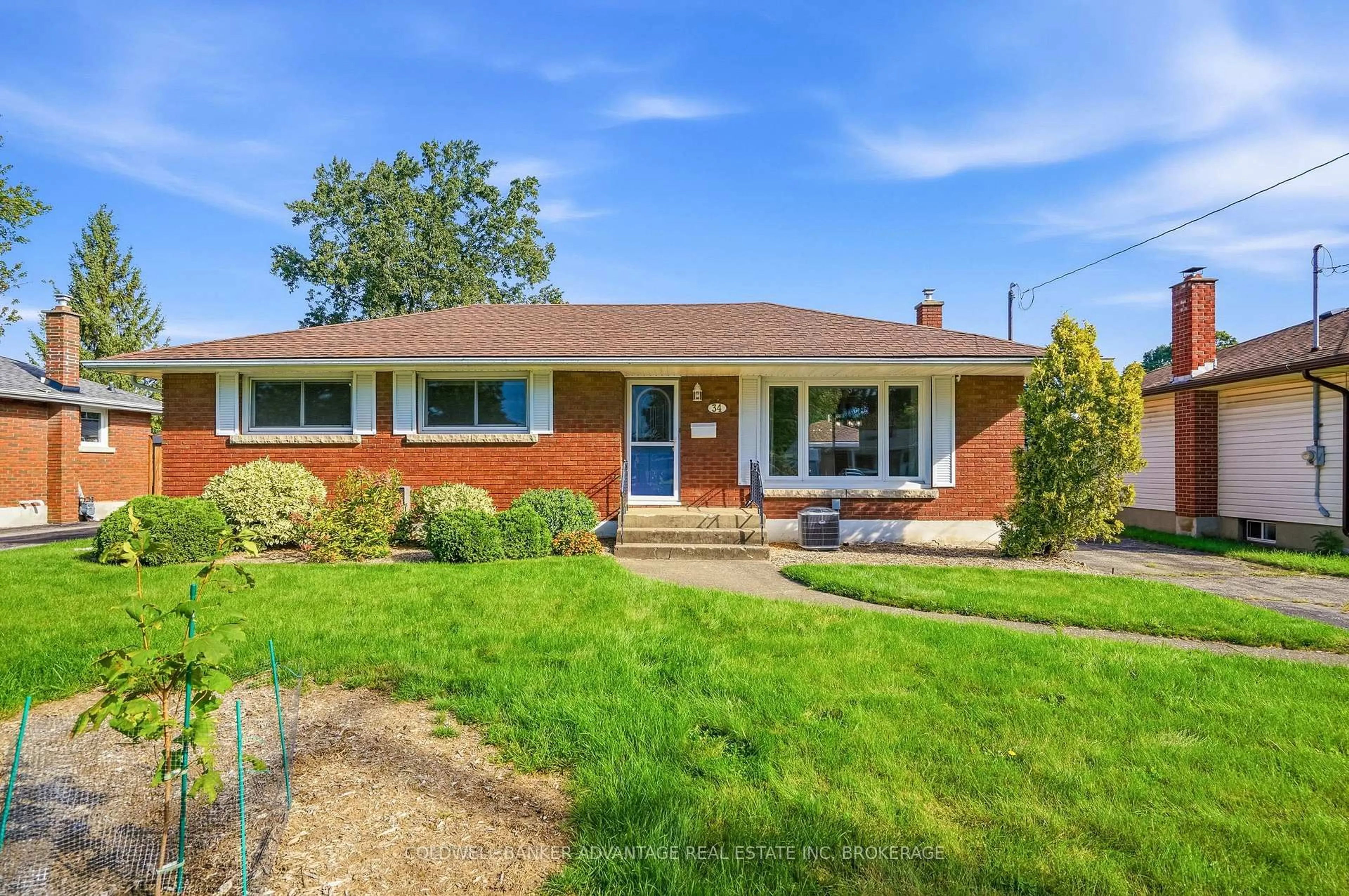 Home with brick exterior material, street for 34 Beverly Cres, Welland Ontario L3C 3P8