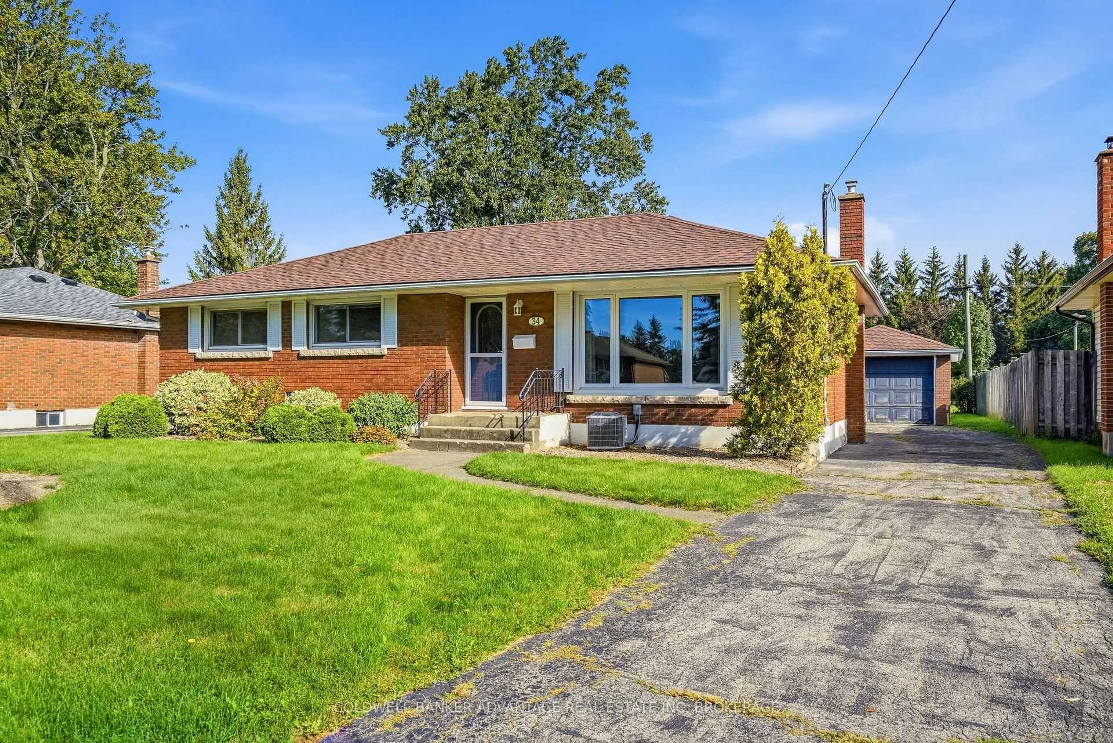 Home with brick exterior material, street for 34 Beverly Cres, Welland Ontario L3C 3P8