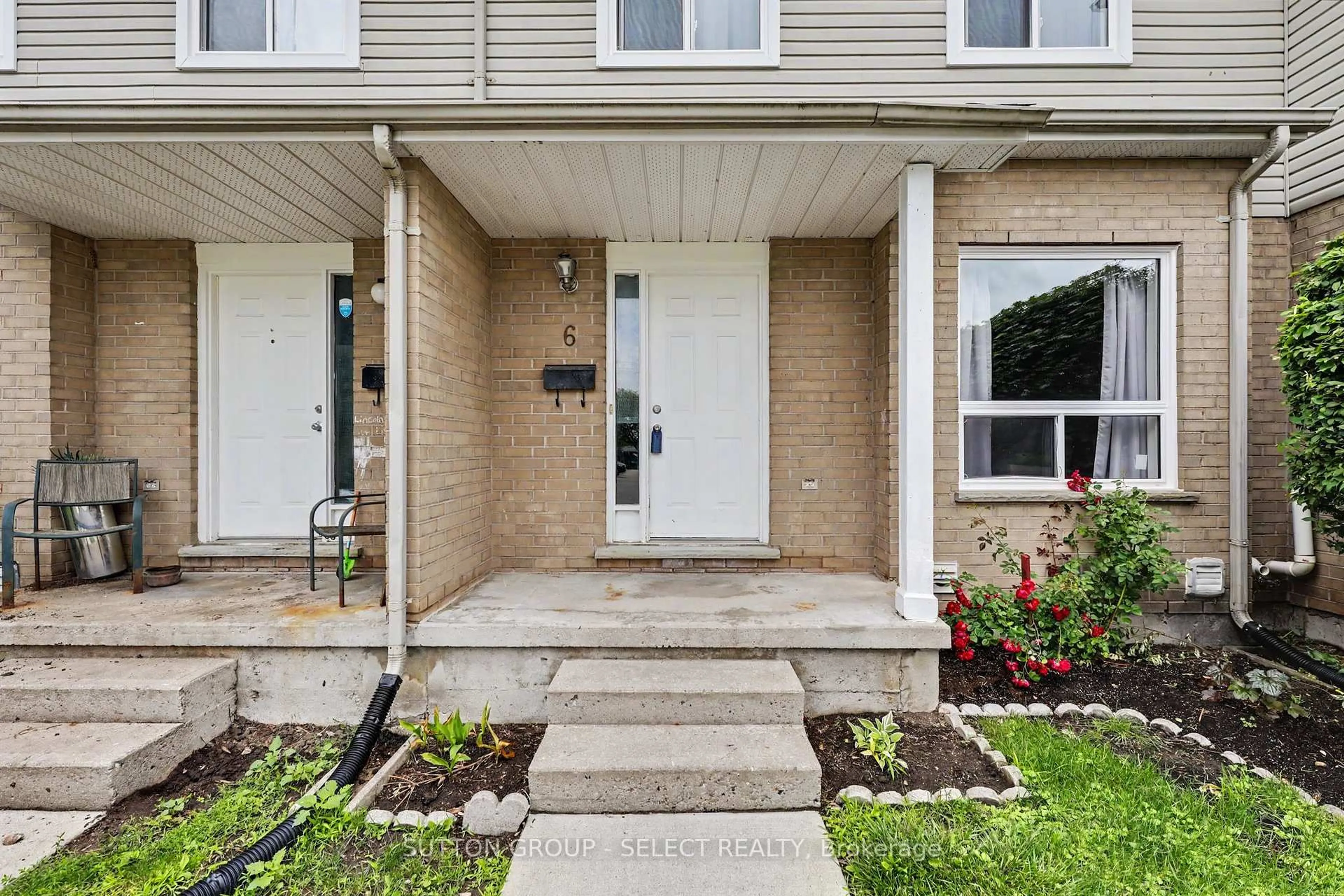 Unknown for 484 Third St #6, London East Ontario N5V 2B9