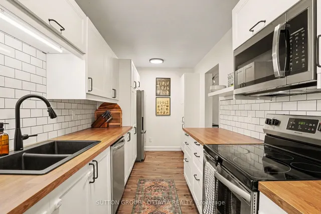 1624 Cheevers Cres, Orleans 5
