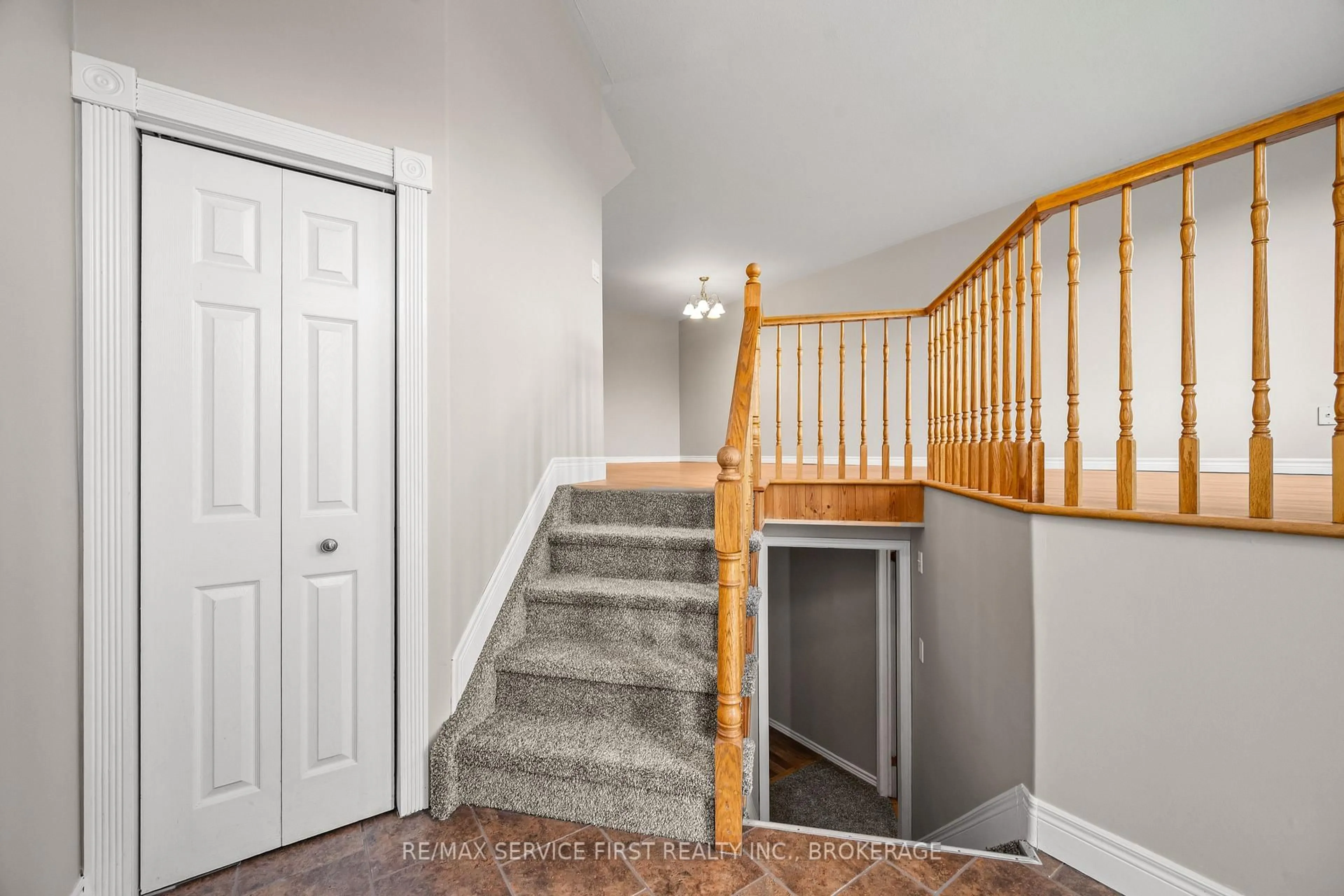 Unknown for 122 Briceland St, Kingston Ontario K7K 7L2