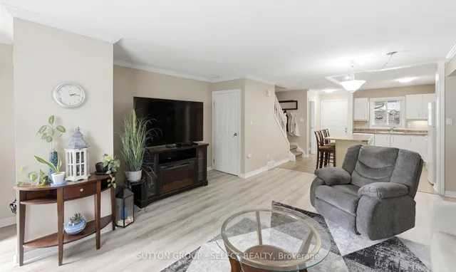 151 Bonaventure Dr #1, London East 5