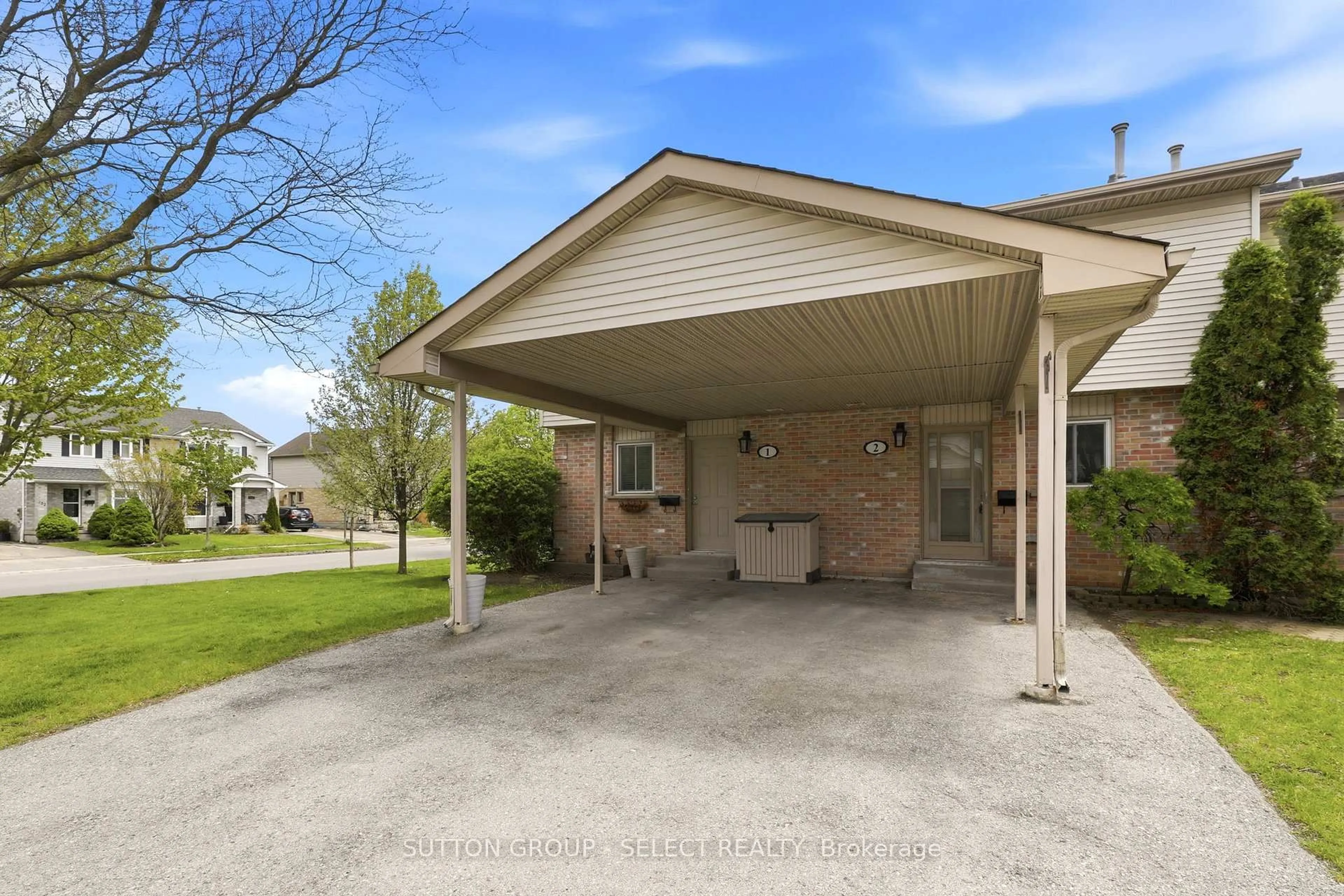 Unknown for 151 Bonaventure Dr #1, London East Ontario N5V 4M1