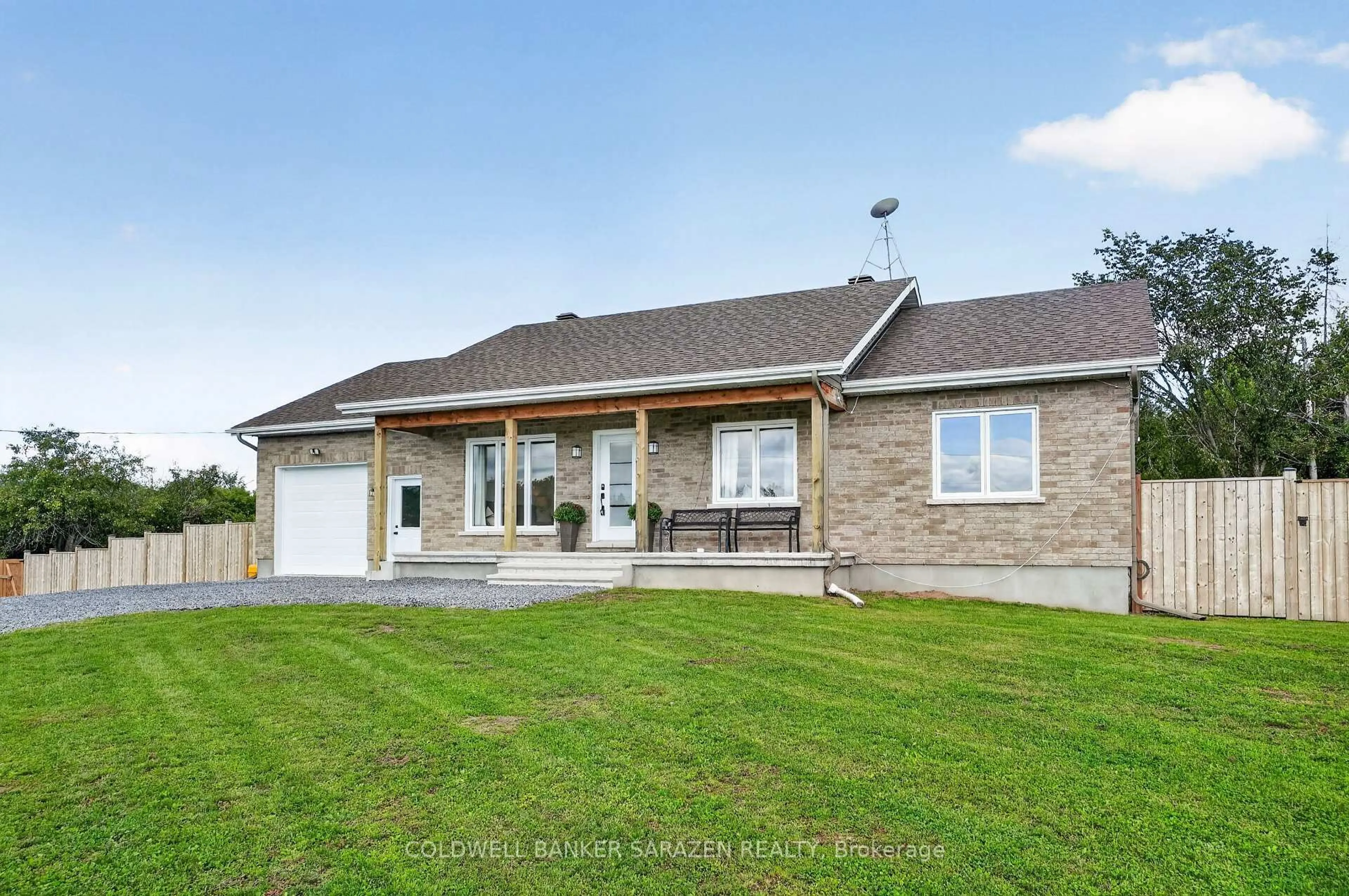A pic from outside/outdoor area/front of a property/back of a property/a pic from drone, unknown for 5037 Prunner Rd, South Dundas Ontario K0C 2H0