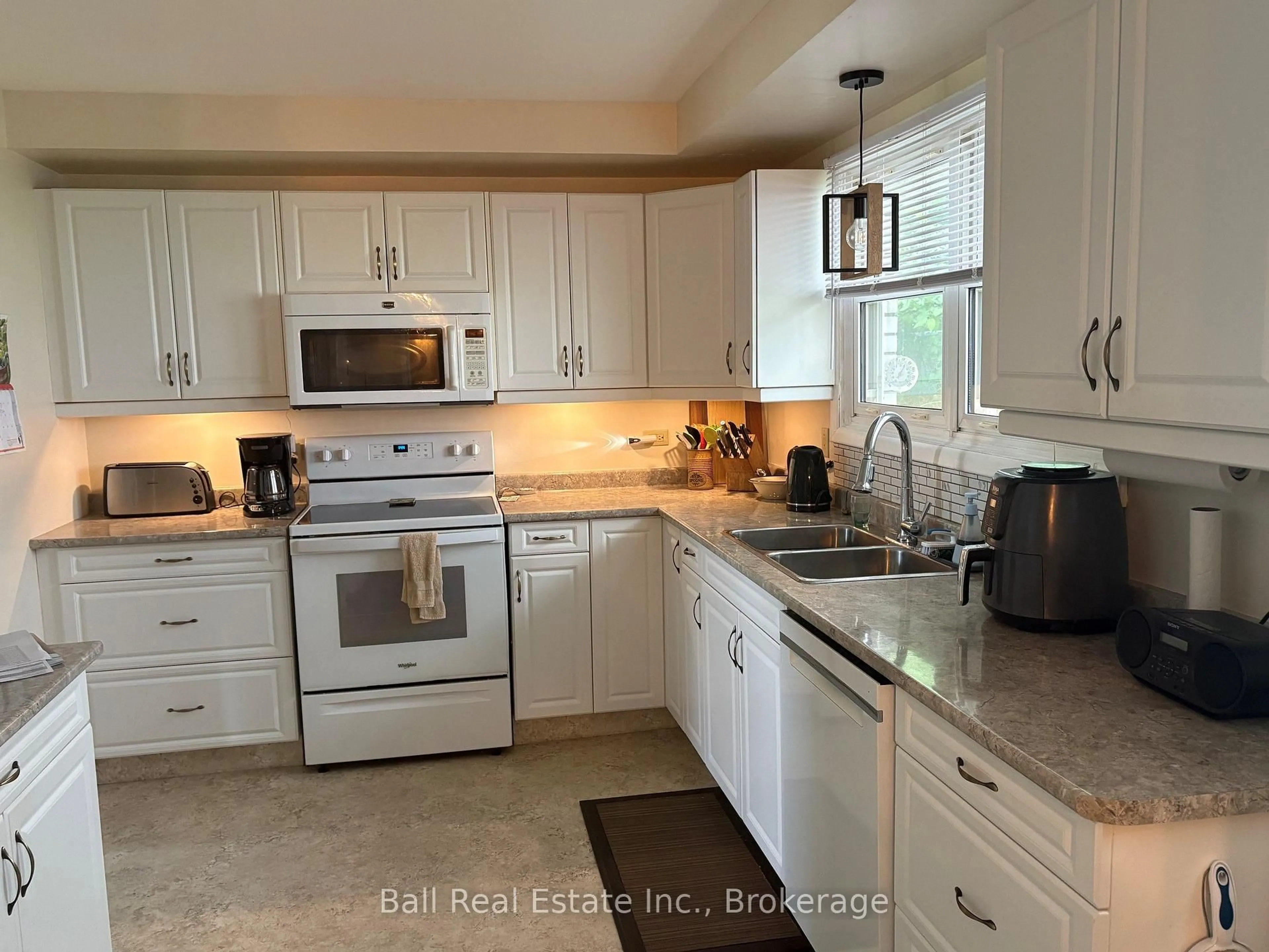Open concept kitchen, ceramic/tile floor for 220 Ireton St, Trent Hills Ontario K0L 1L0