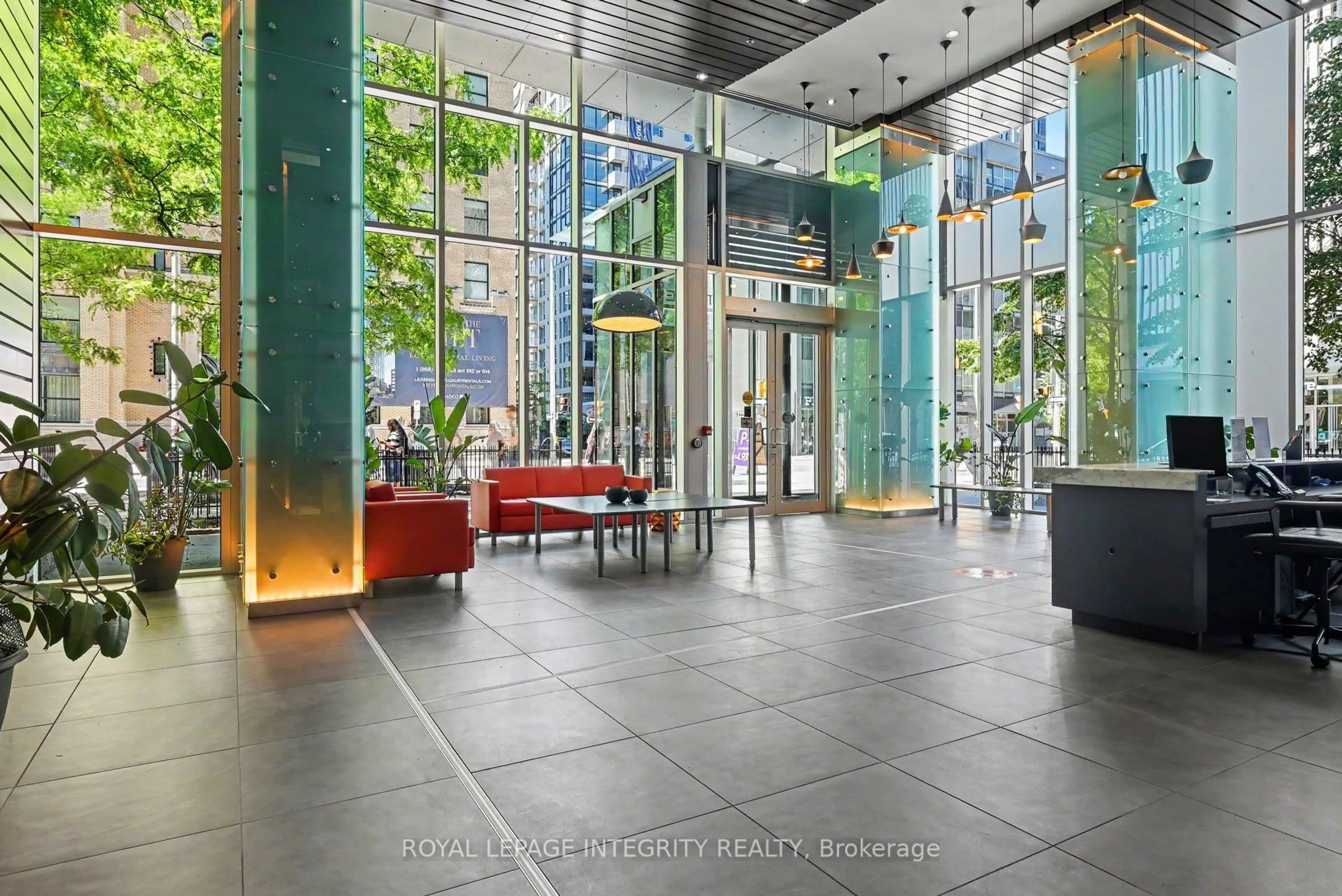 Lobby for 179 Metcalfe St #1306, Ottawa Ontario K2P 1P7
