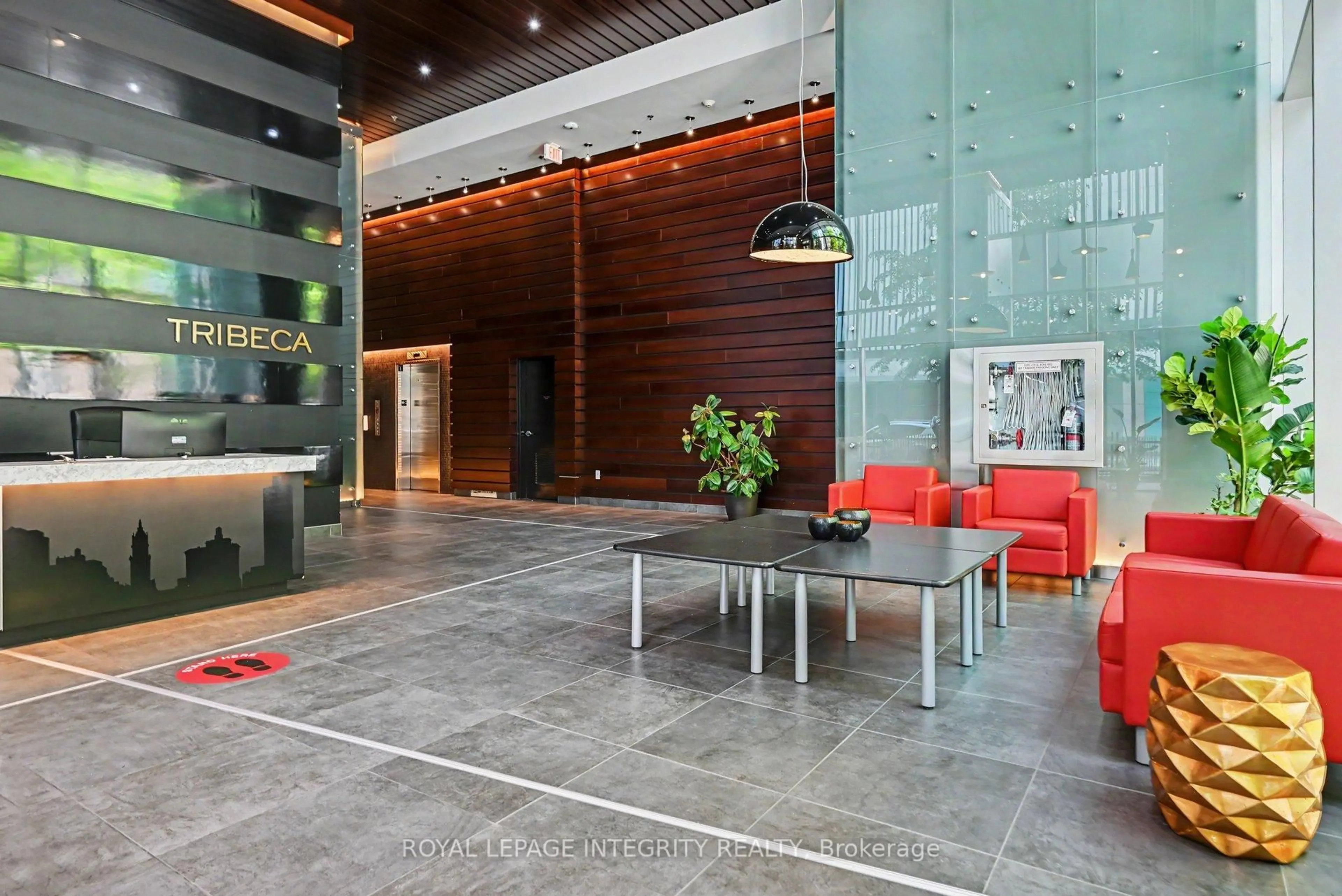 Lobby for 179 Metcalfe St #1306, Ottawa Ontario K2P 1P7