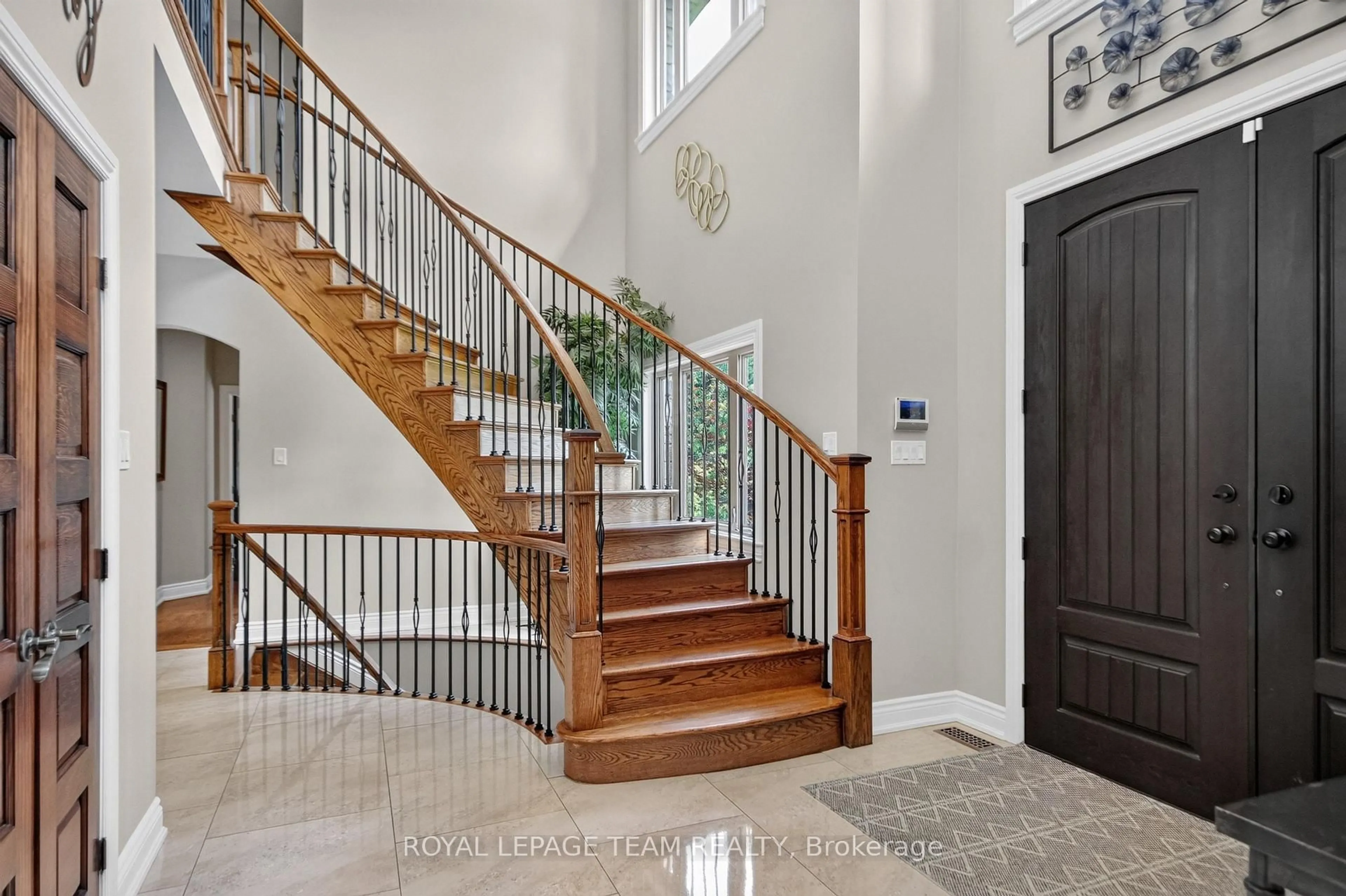 Unknown for 1425 Balmoral Dr, Ottawa Ontario K1V 1H2