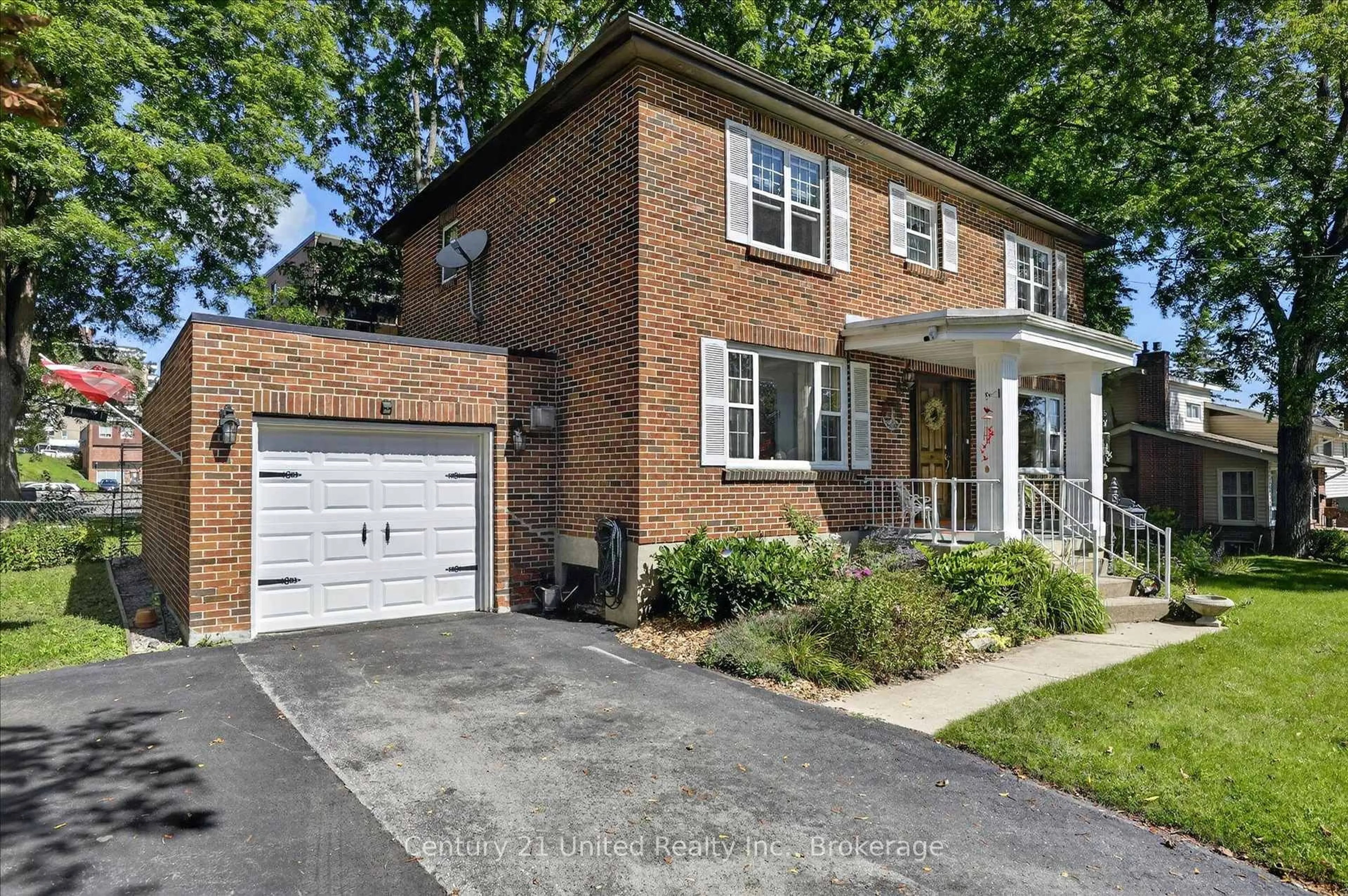Home with brick exterior material, street for 6 Middleton Dr, Peterborough Ontario K9J 4Z2