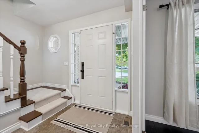 17 Sugarbush Pl, Guelph 4