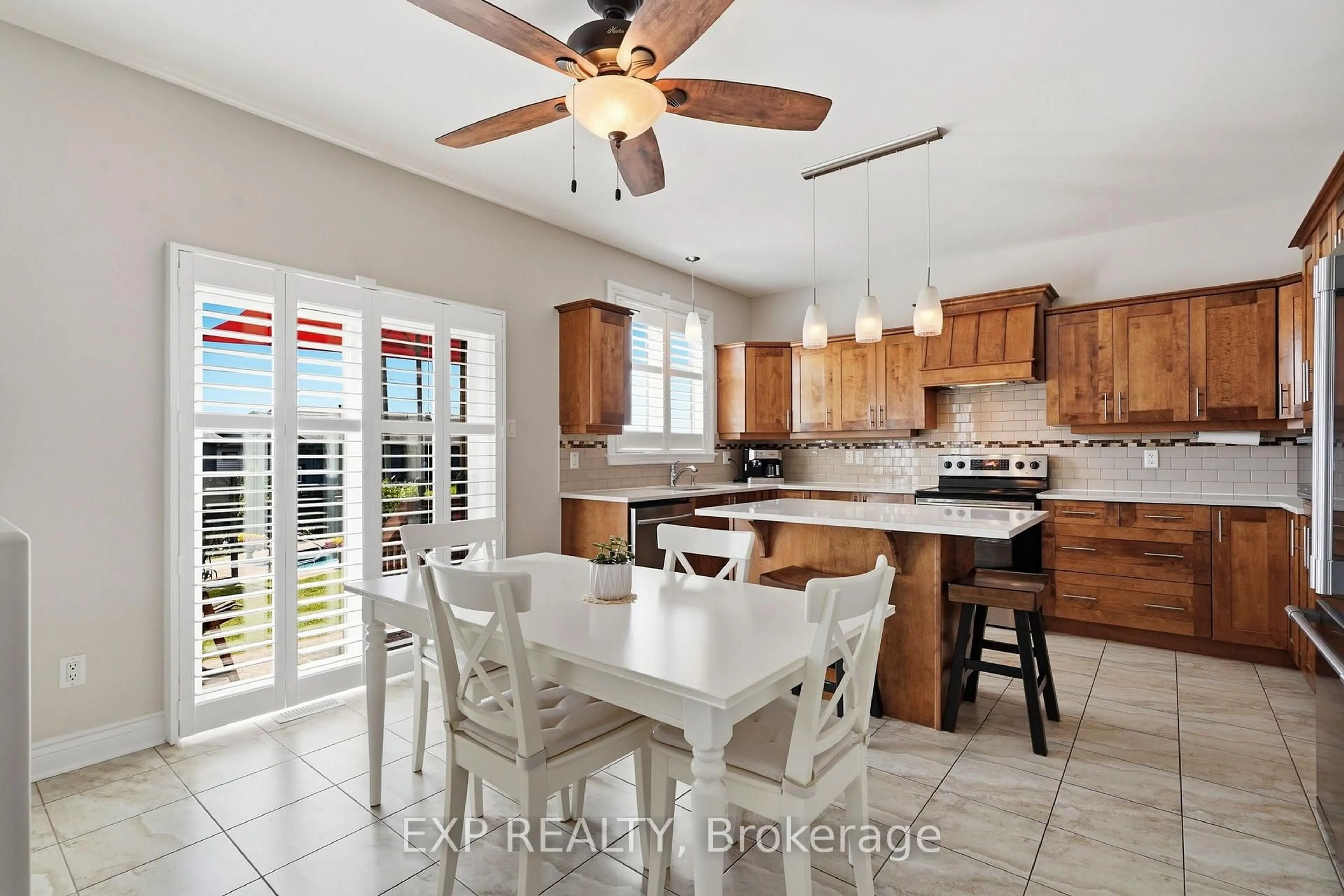 Open concept kitchen, ceramic/tile floor for 353 Mercury St, Clarence-Rockland Ontario K4K 0G7