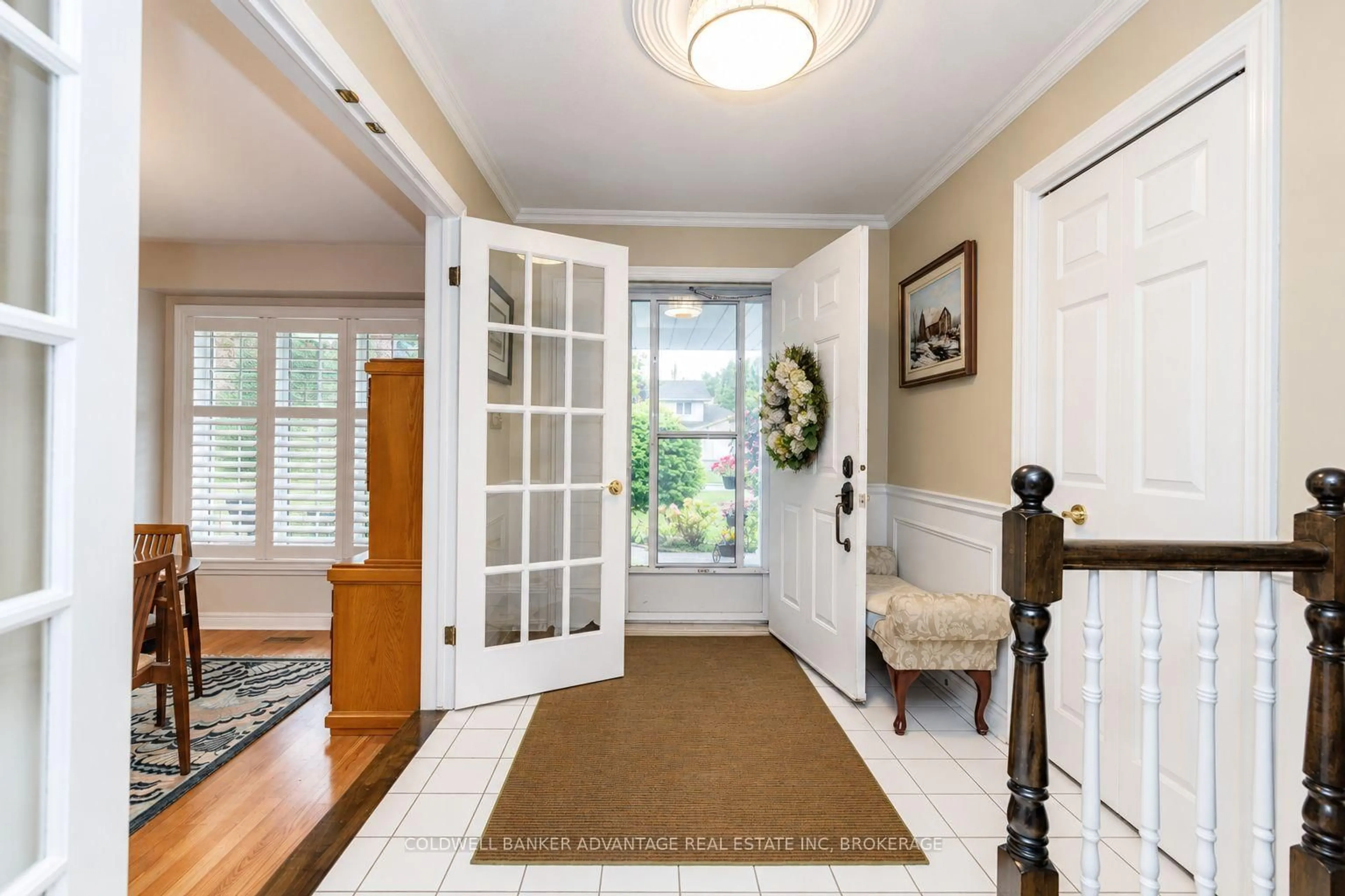 Indoor entryway for 8165 Mount Olive Cres, Niagara Falls Ontario L2H 2Y9