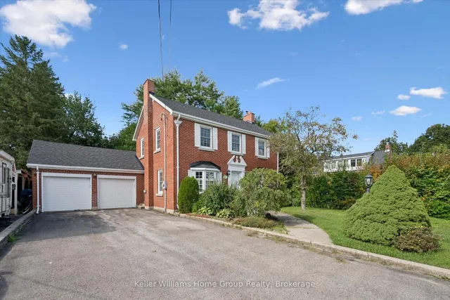 225 Elora St, Centre Wellington 2