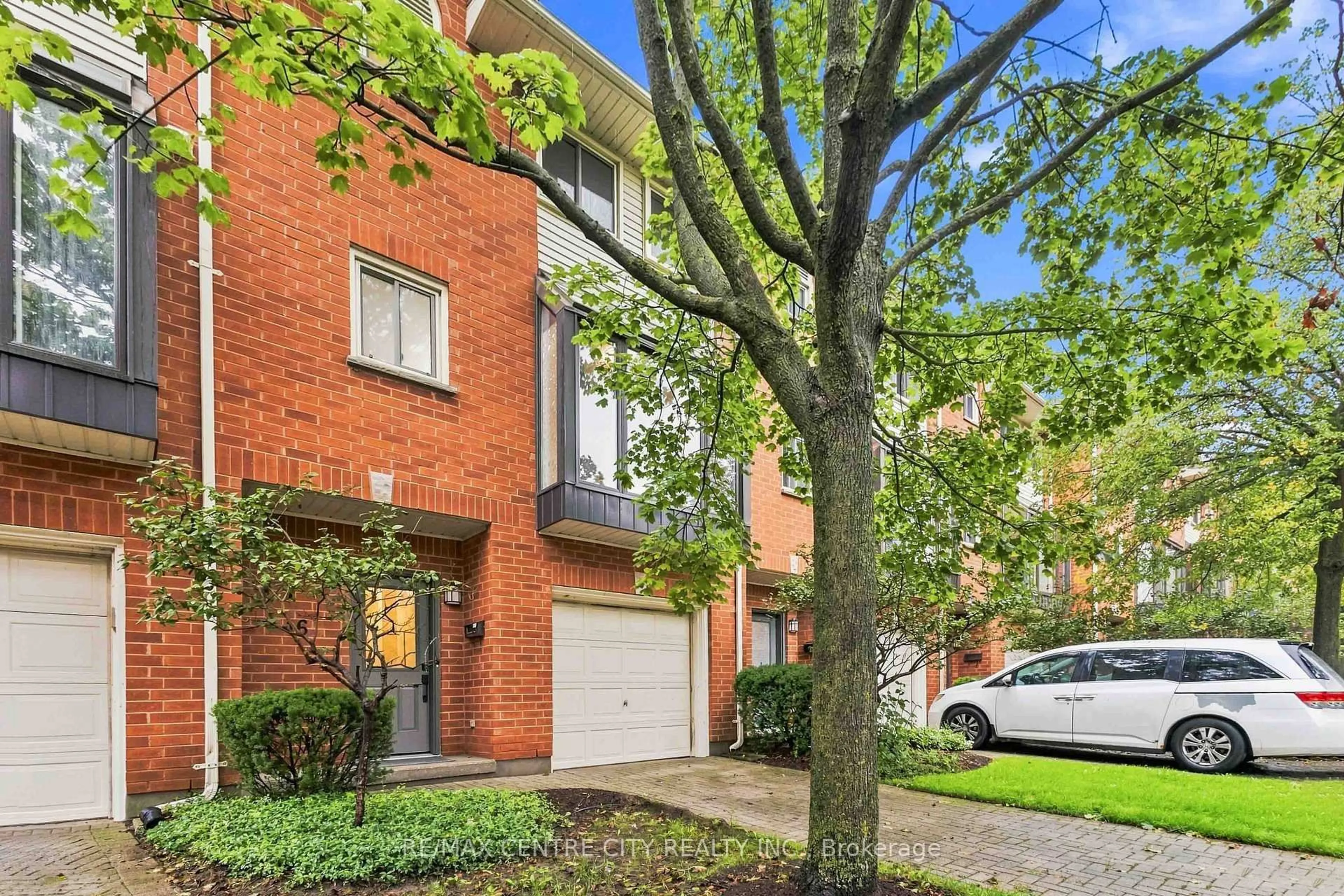 Home with brick exterior material, street for 683 Windermere Rd #16, London North Ontario N5X 3T9