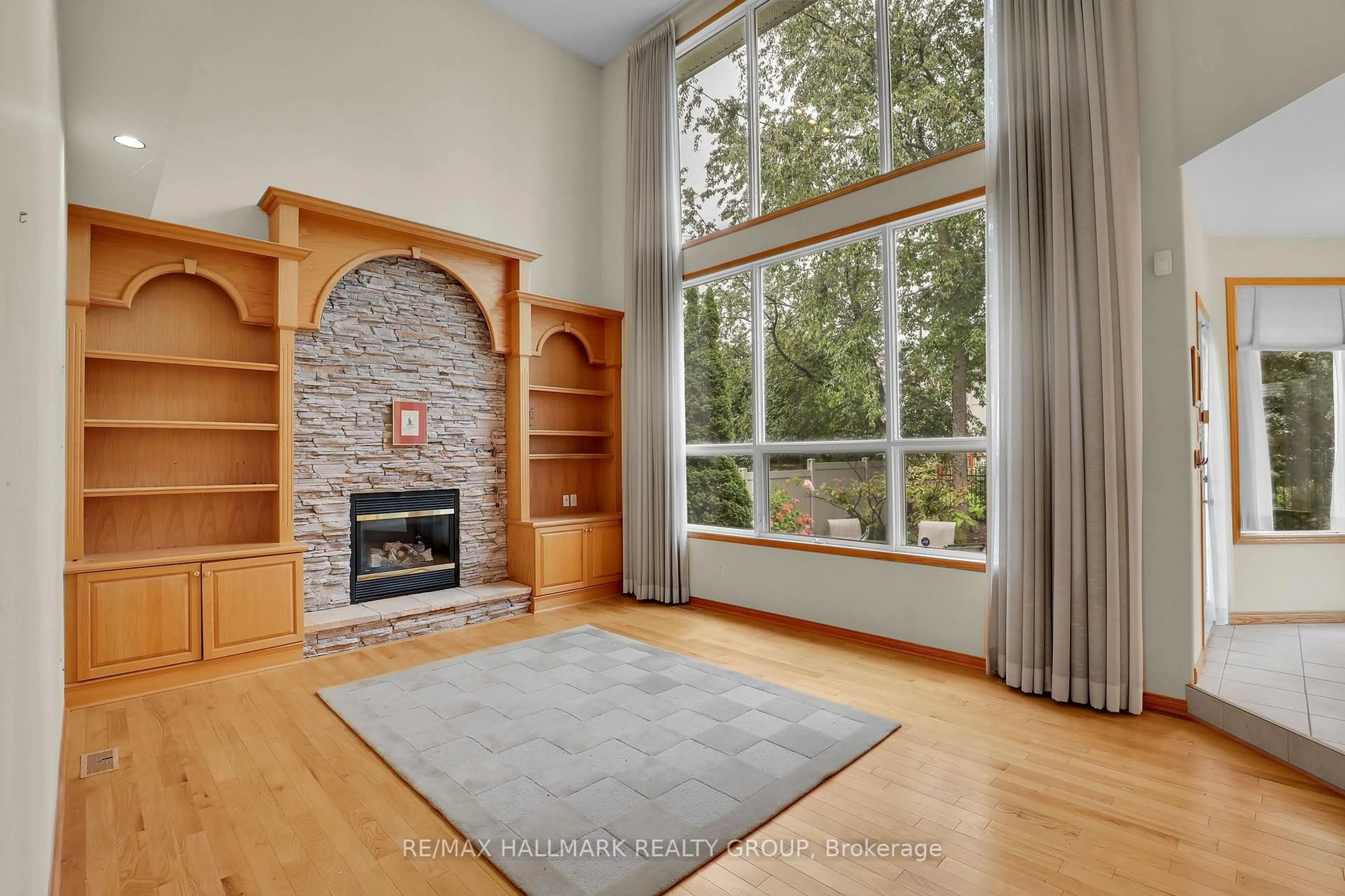 Unknown for 11 Riverstone Dr, Ottawa Ontario K2J 4X7