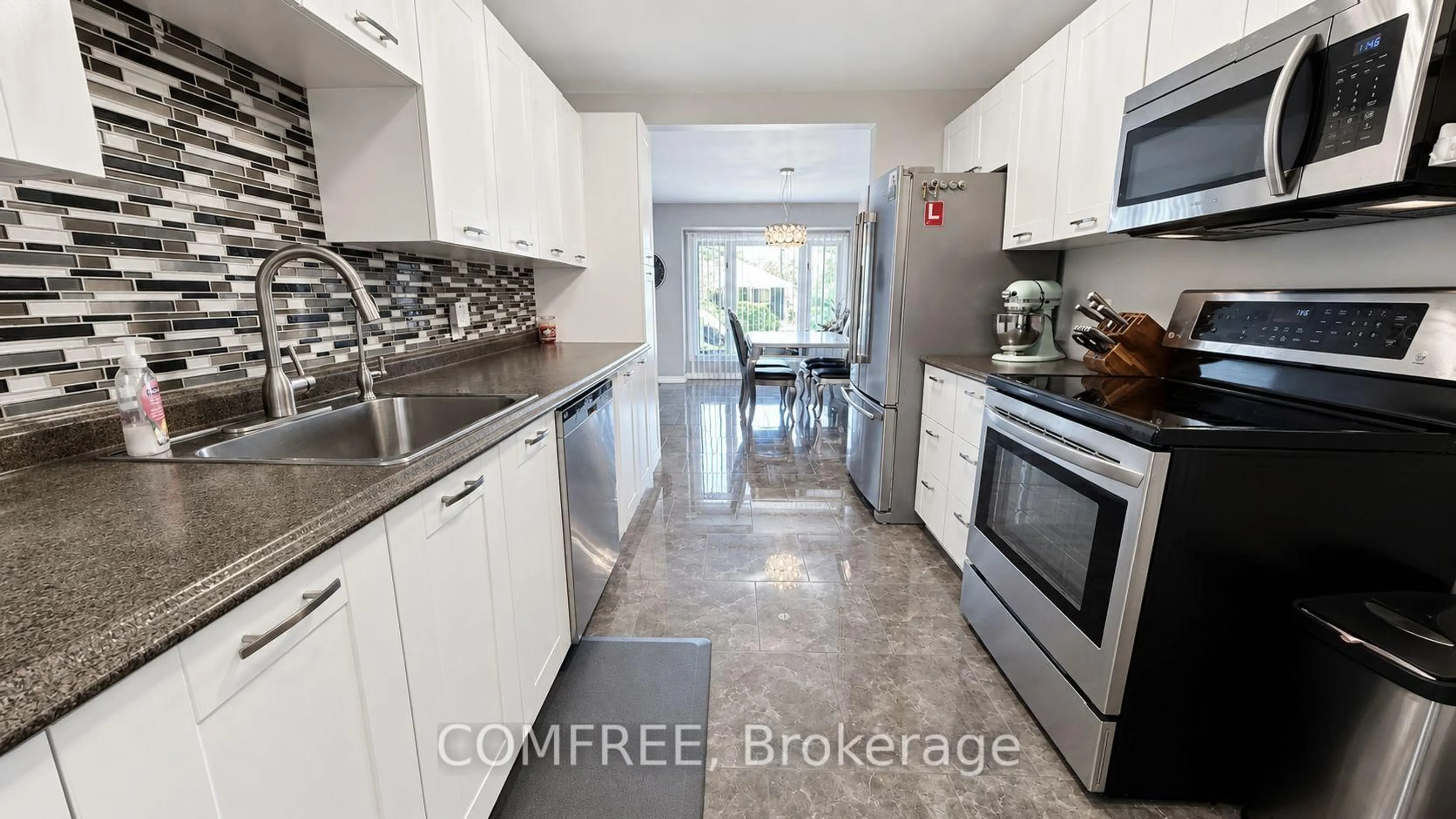 Unknown for 1827 Norman Rd, Windsor Ontario N8T 1R9