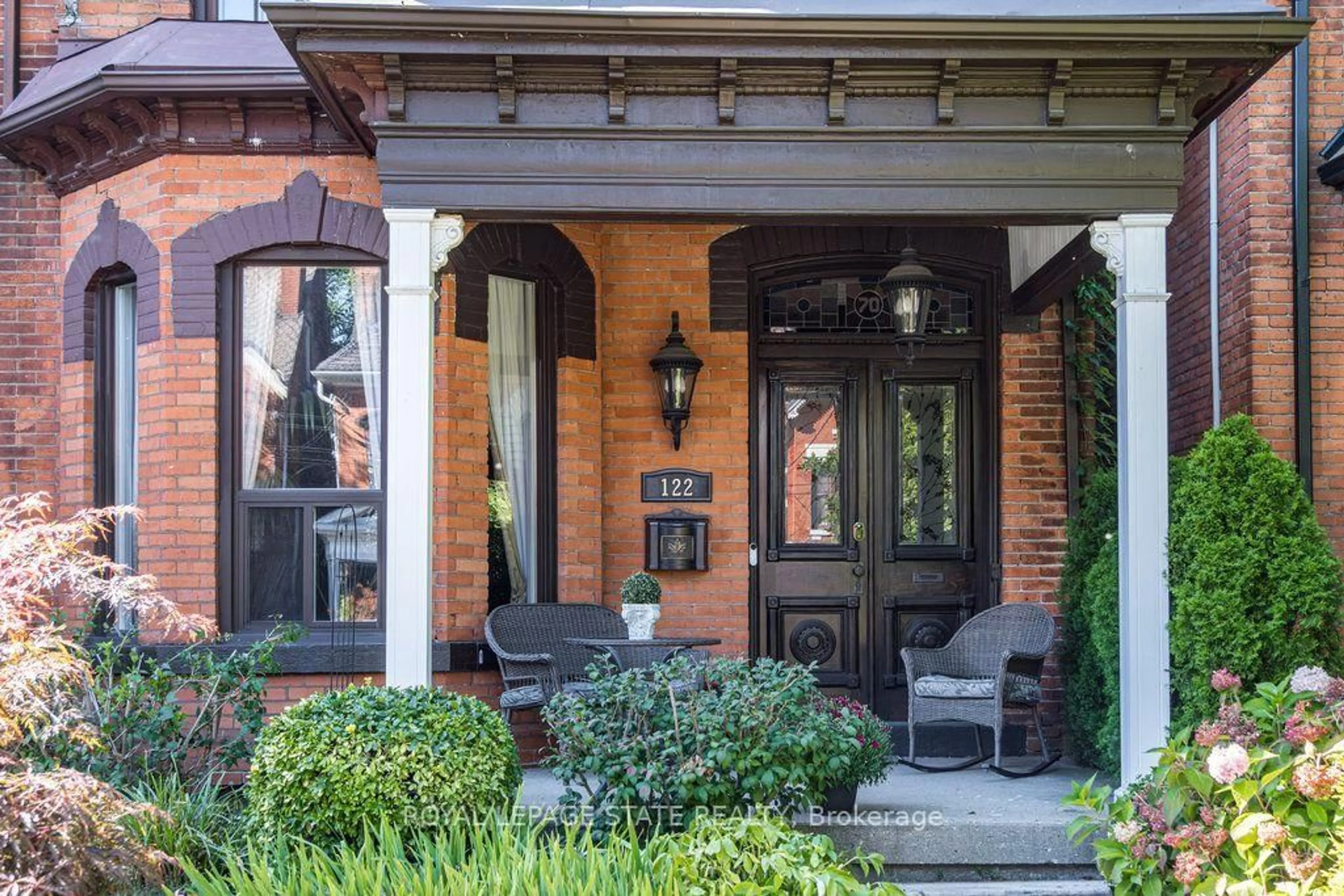 Home with brick exterior material, street for 29 Newlands Ave, Hamilton Ontario L8H 2T4