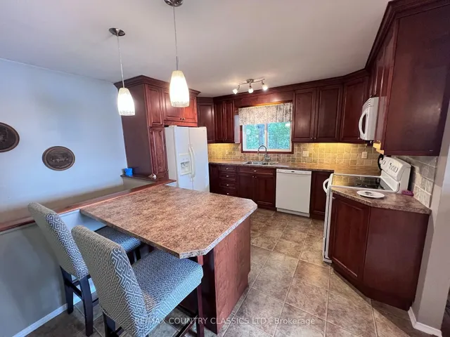 29 Brown Lane, Bancroft 5