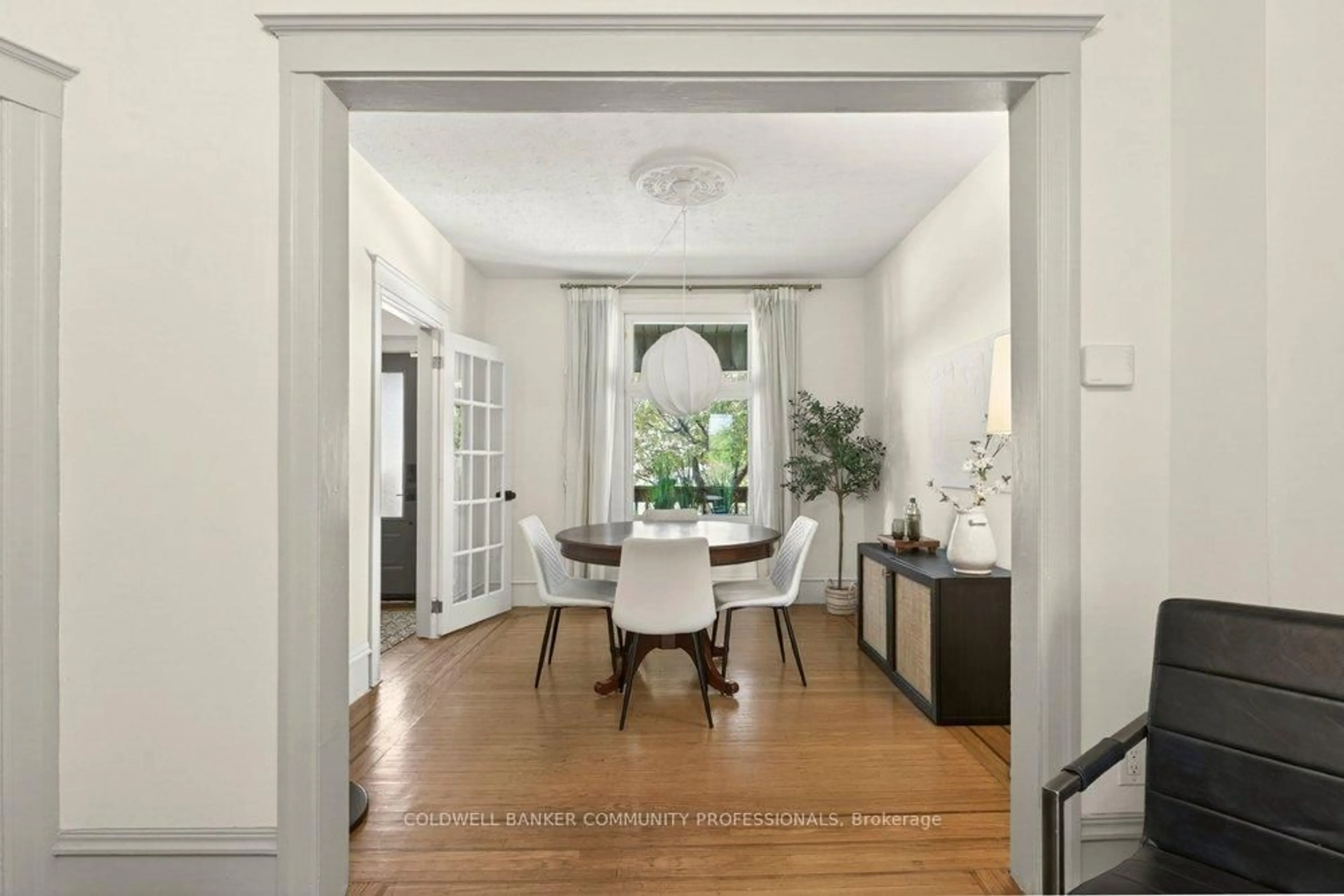 Dining room, unknown for 148 Dundurn St, Hamilton Ontario L8R 3E8
