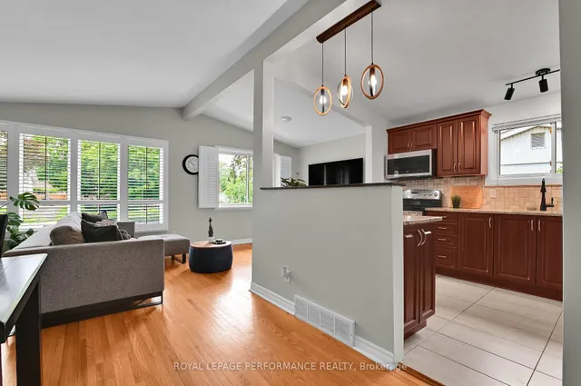 2376 Urbandale Dr, Ottawa 4