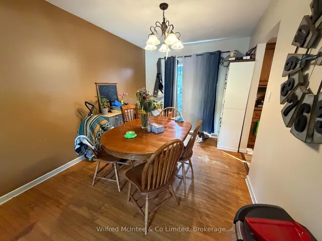 2 Parkview Crt, Brockton 3