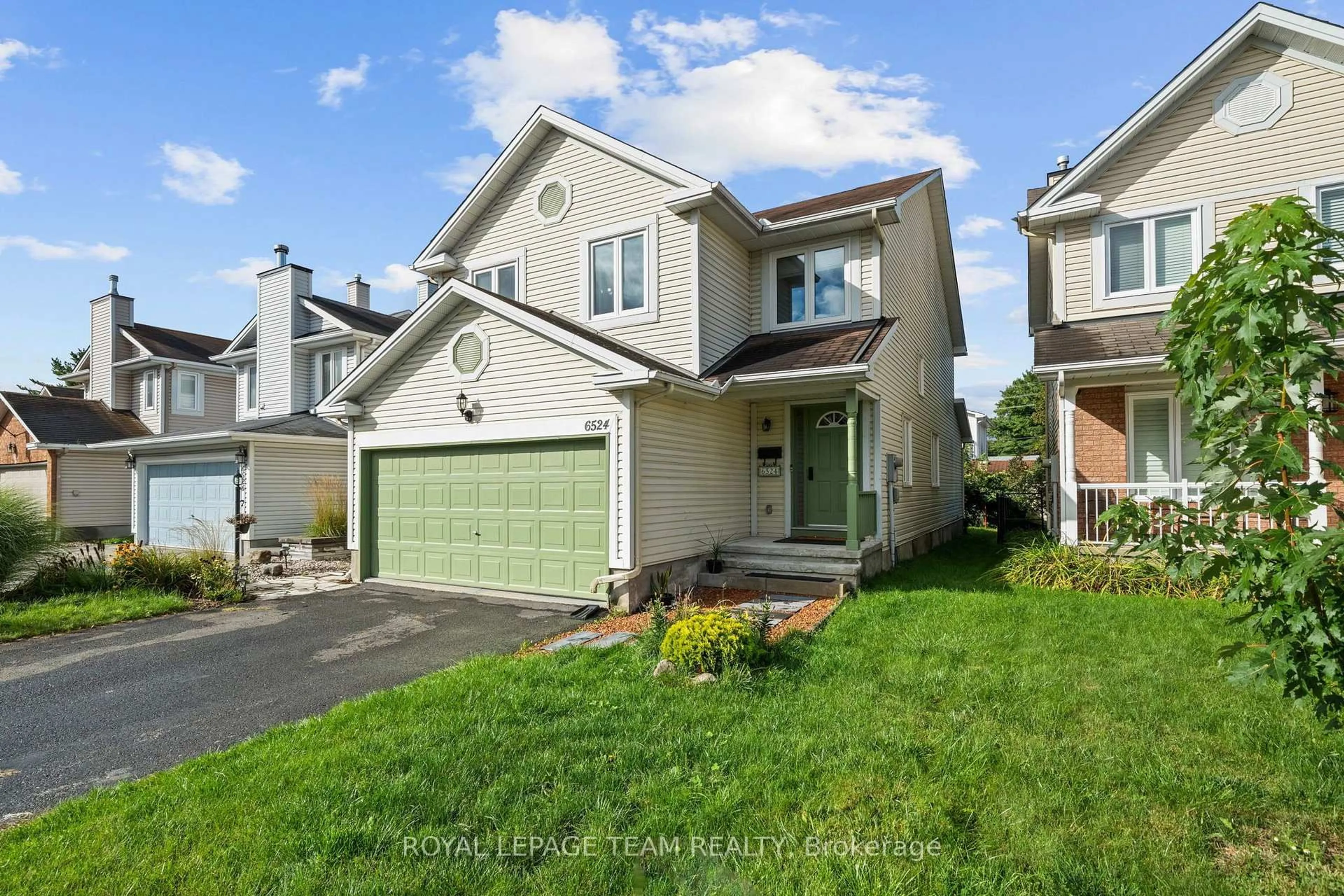 Unknown for 6524 Tooney Dr, Orleans Ontario K1C 7H1