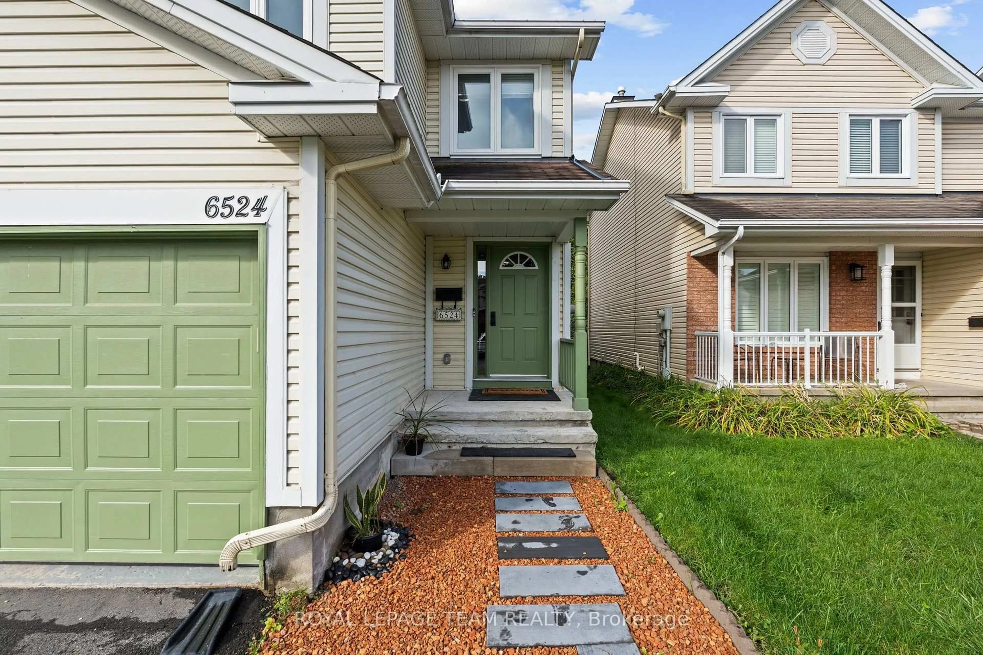Unknown for 6524 Tooney Dr, Orleans Ontario K1C 7H1