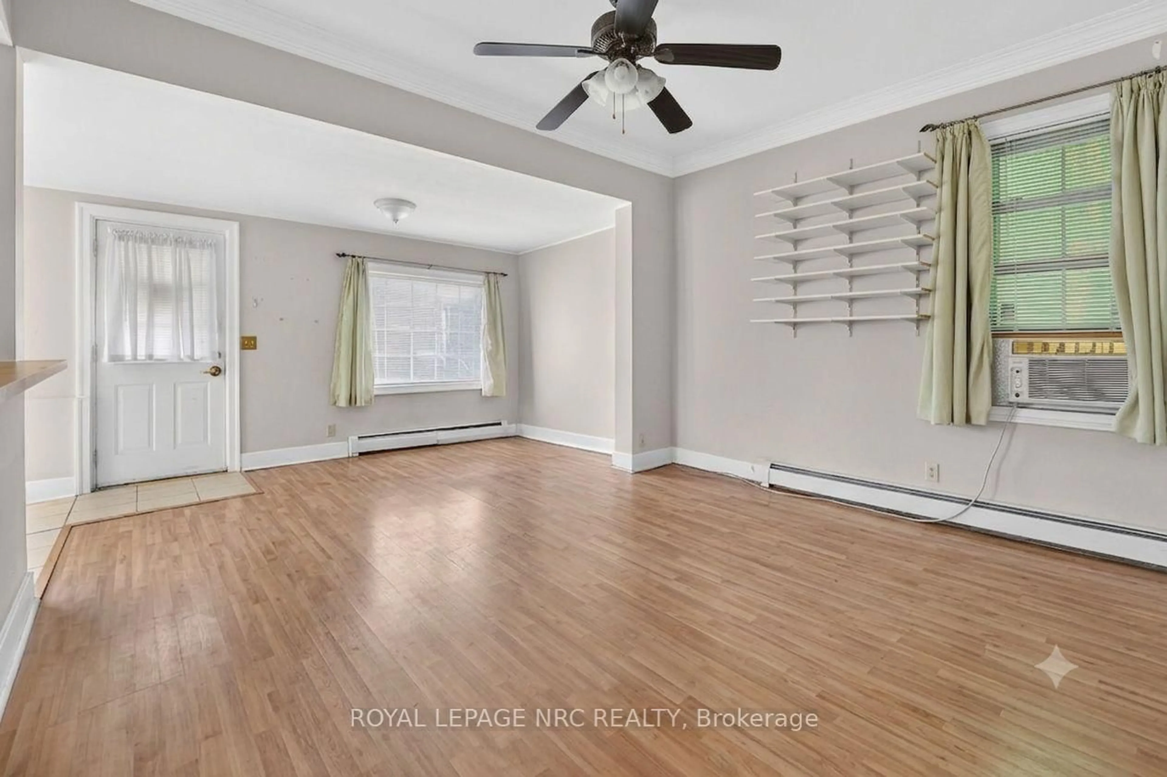 A pic of a room for 177 James St, St. Catharines Ontario L2R 5C4